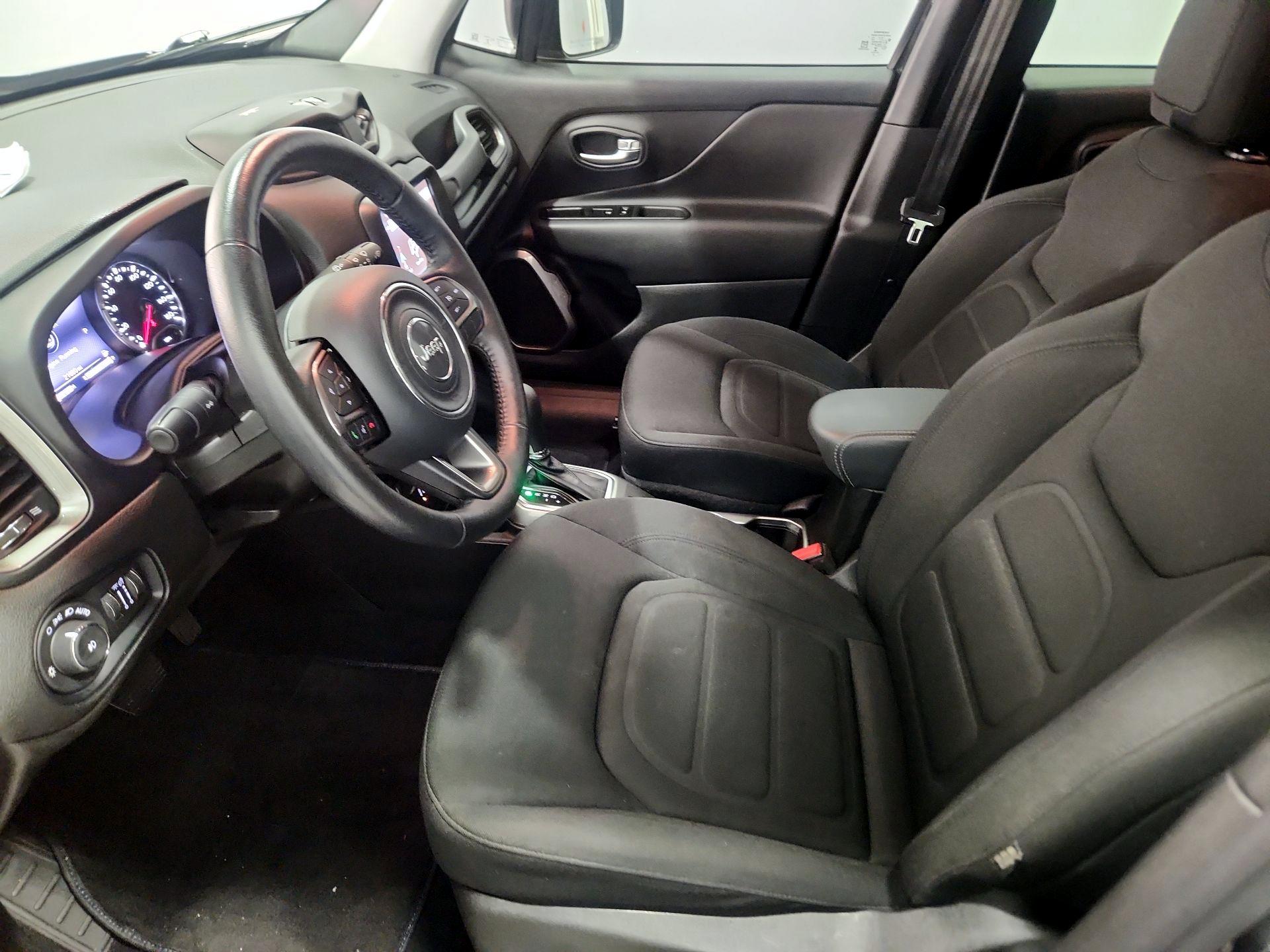 Thumbnail: 2022 Jeep Renegade - 11