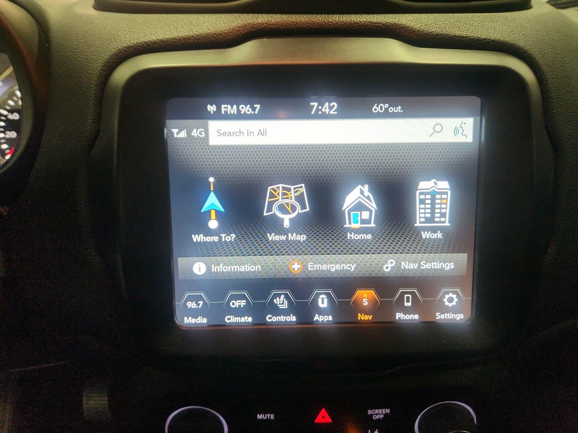 Thumbnail: 2022 Jeep Renegade - 14