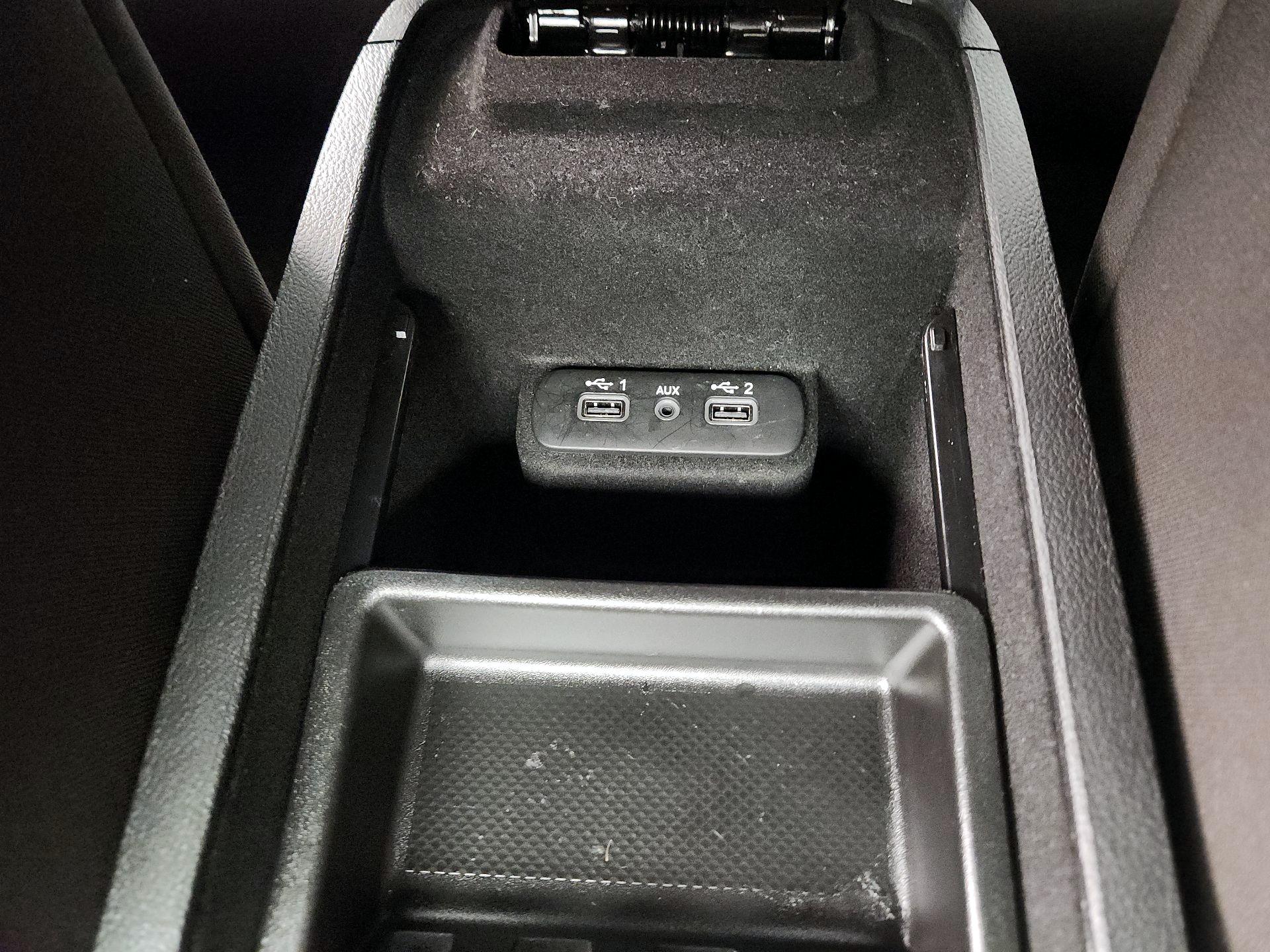 Thumbnail: 2021 Dodge Charger - 18