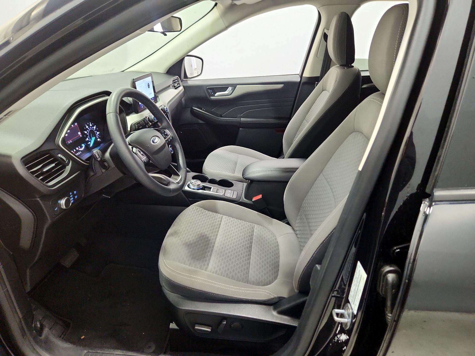 Thumbnail: 2021 Ford Escape - 11