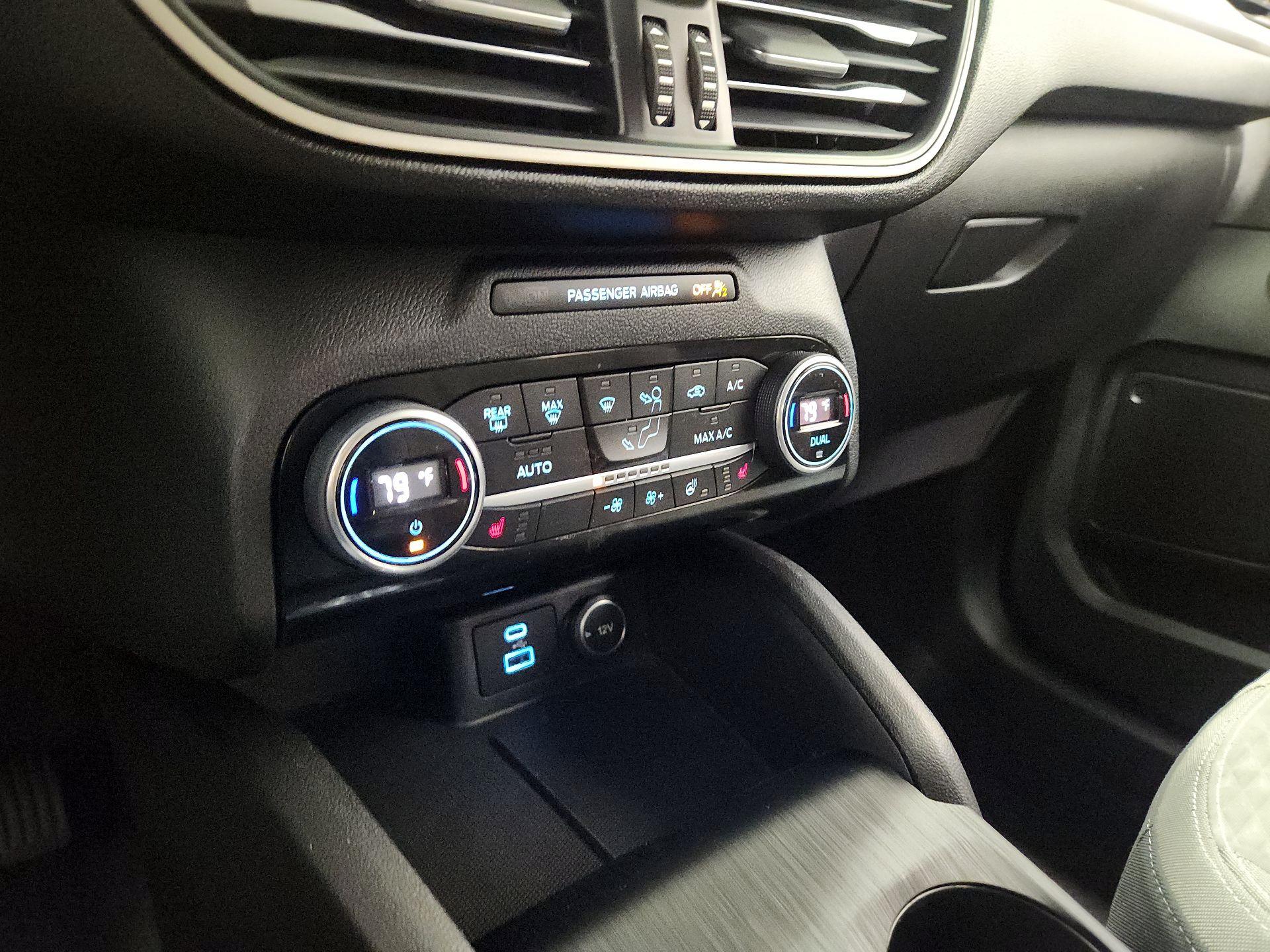 Thumbnail: 2021 Ford Escape - 16