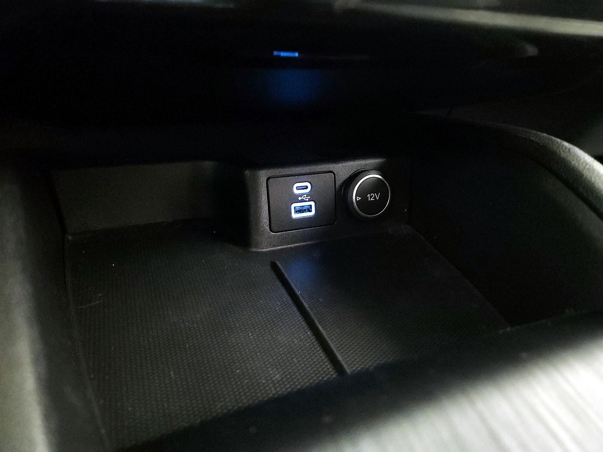 Thumbnail: 2021 Ford Escape - 18