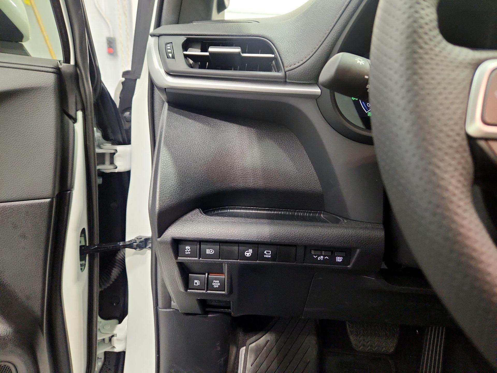 Thumbnail: 2025 Toyota Sienna - 13