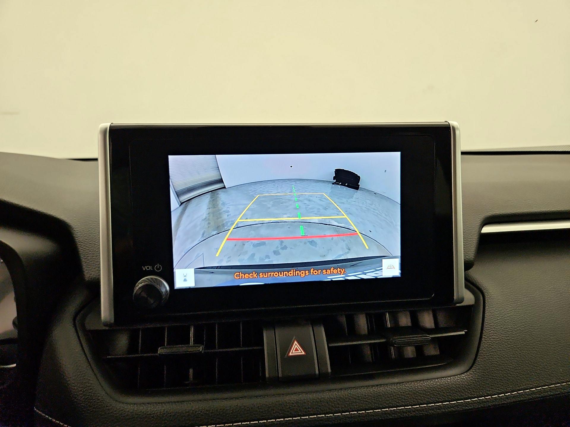 Thumbnail: 2023 Toyota RAV4 - 14