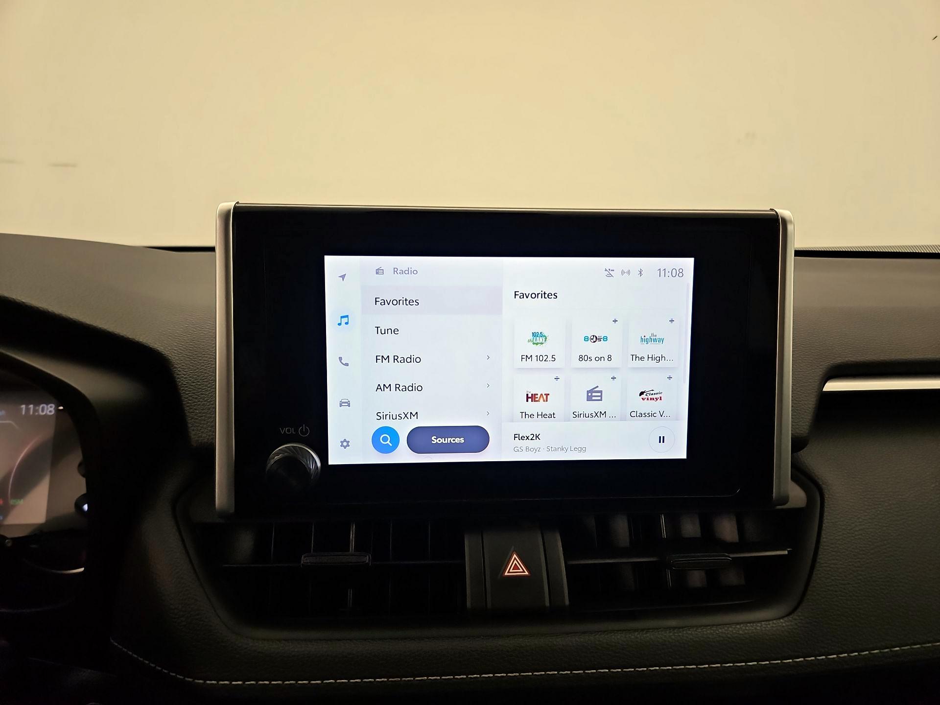 Thumbnail: 2023 Toyota RAV4 - 15