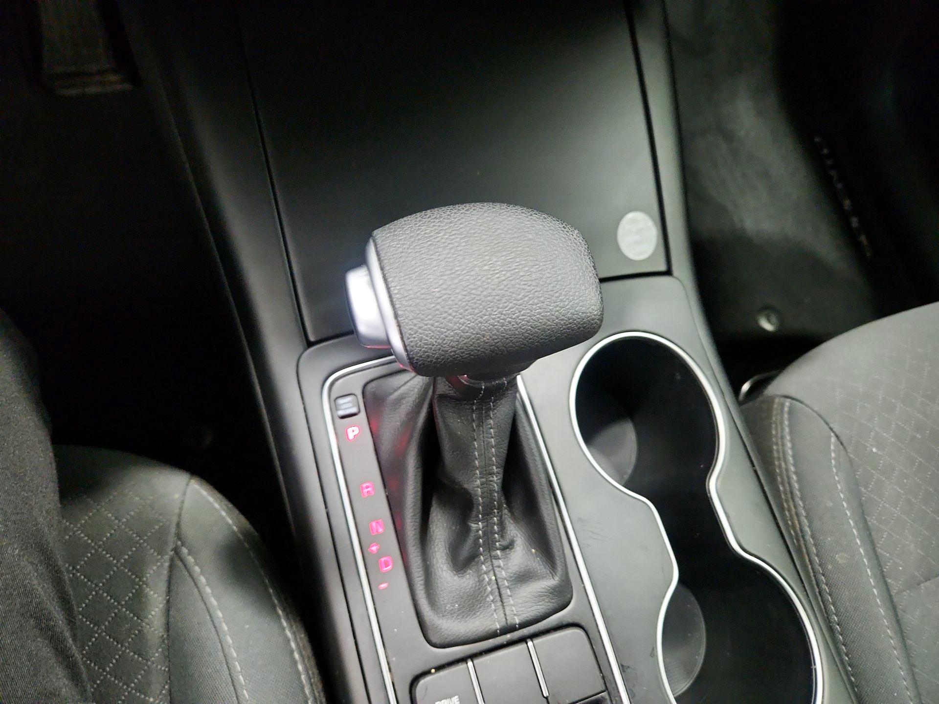 Thumbnail: 2020 Kia Sorento - 17