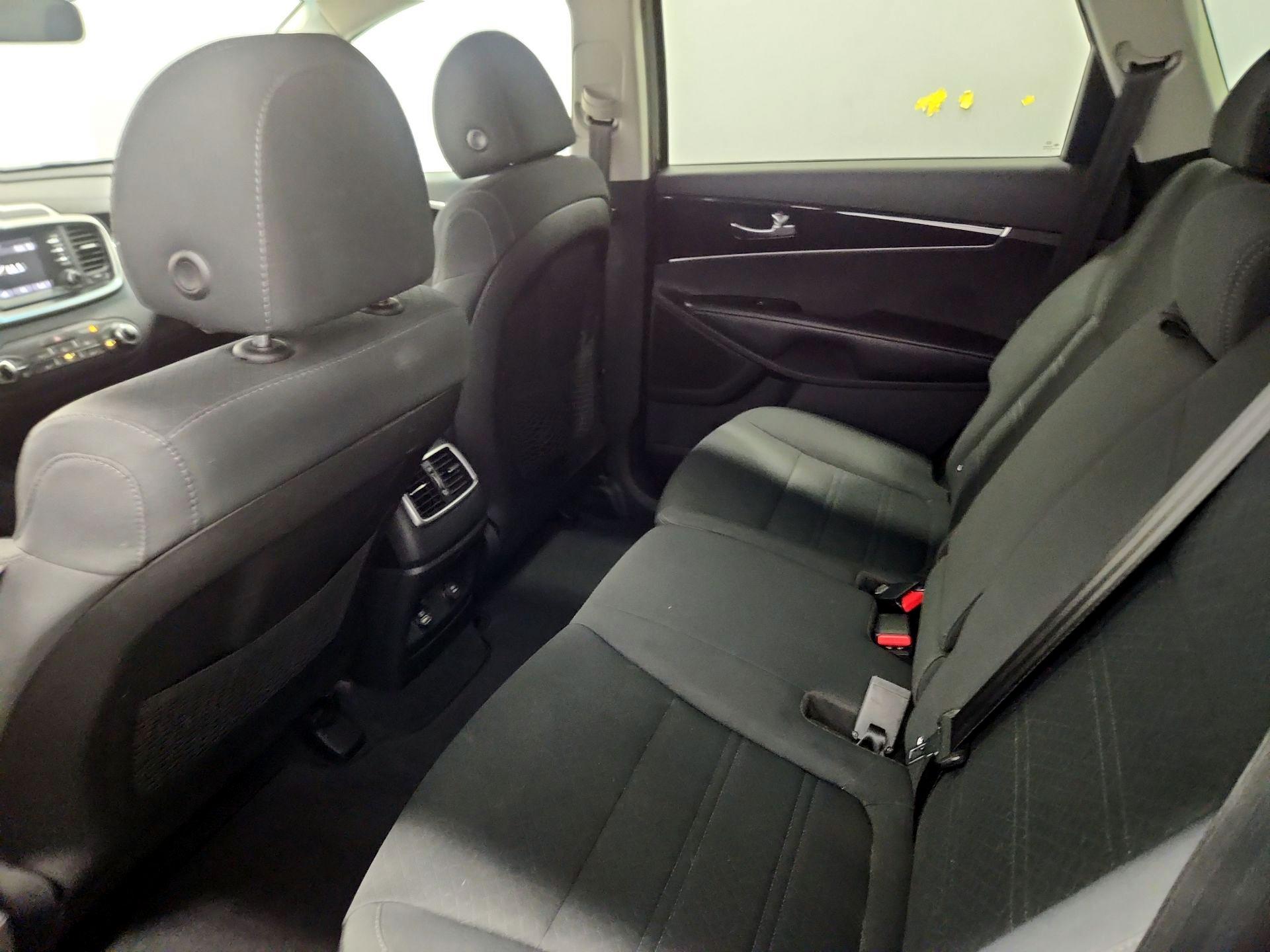 Thumbnail: 2020 Kia Sorento - 19