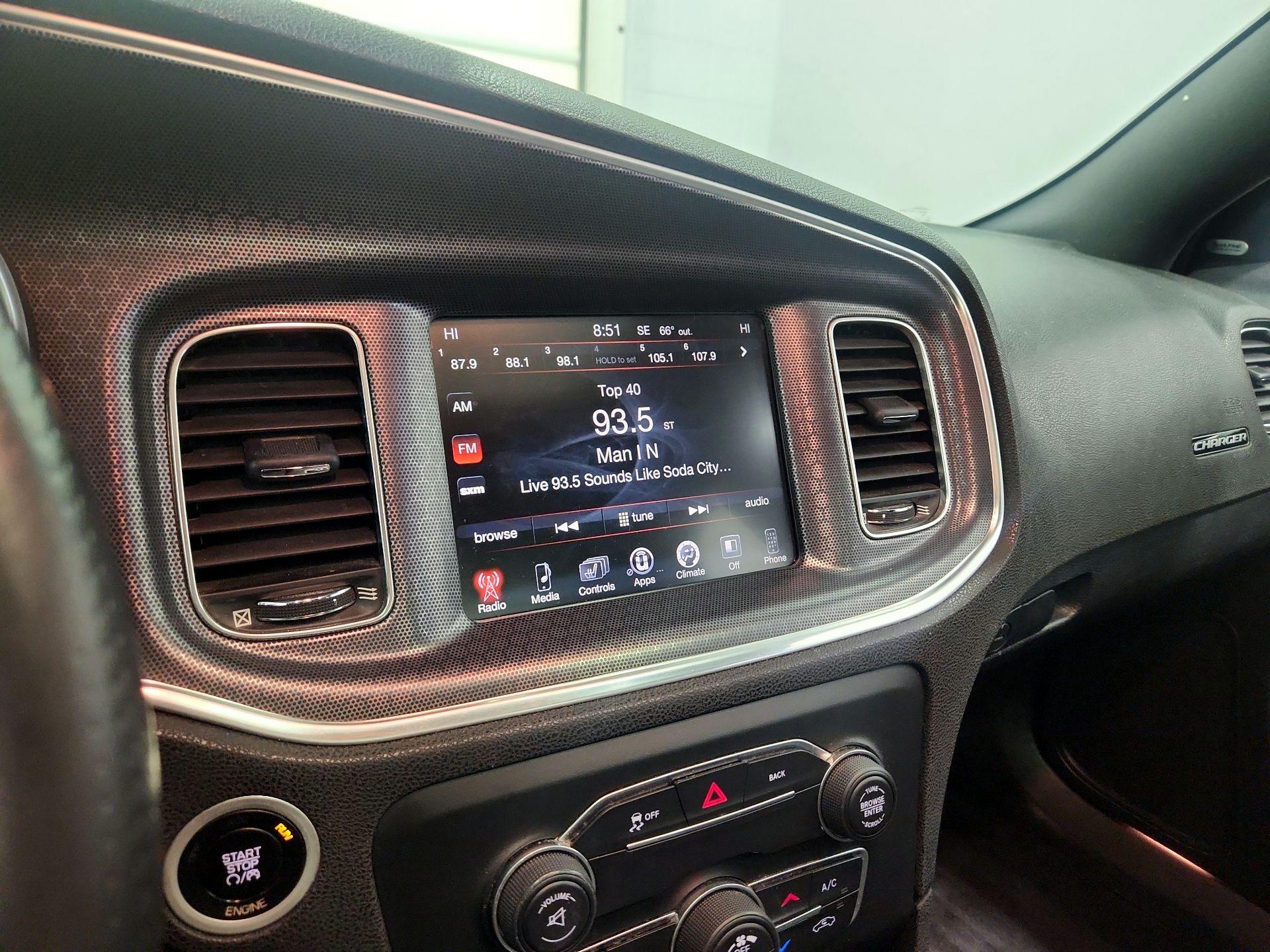 Thumbnail: 2015 Dodge Charger - 14