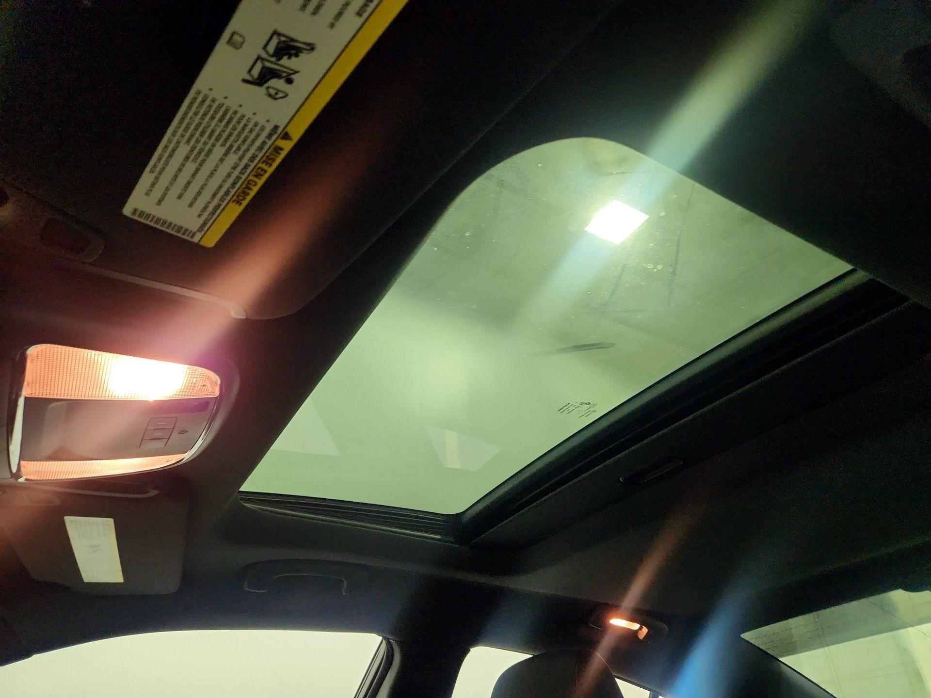 Thumbnail: 2015 Dodge Charger - 18