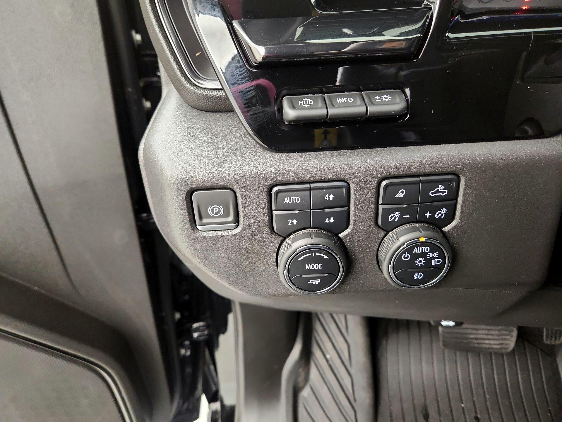 Thumbnail: 2023 Chevrolet Silverado 1500 - 11