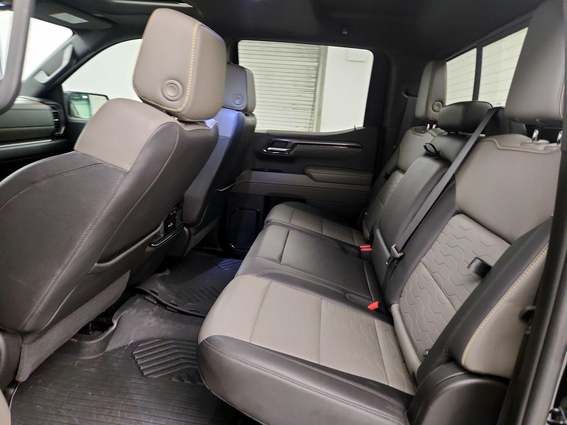 Thumbnail: 2023 Chevrolet Silverado 1500 - 18