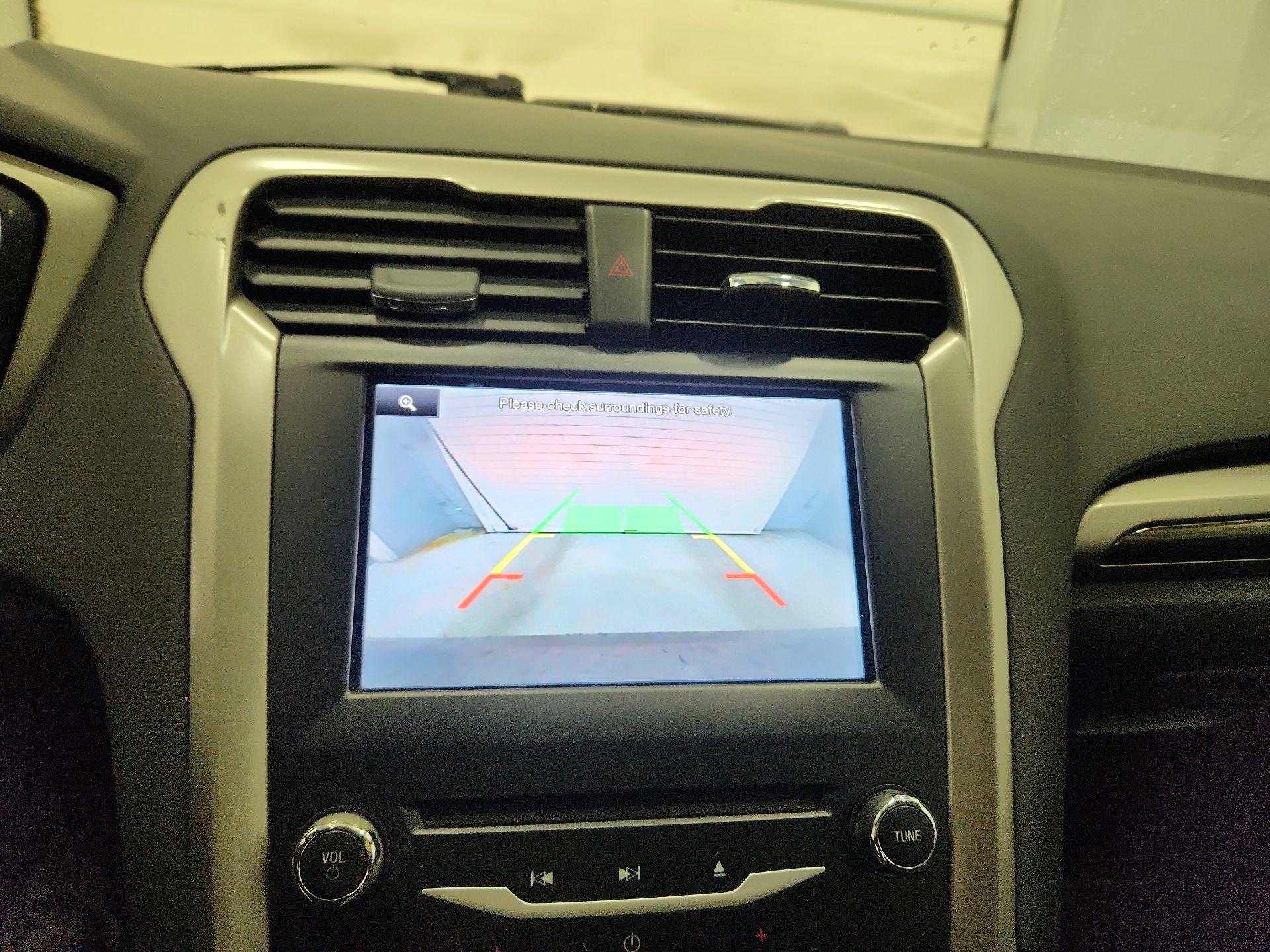 Thumbnail: 2014 Ford Fusion - 14