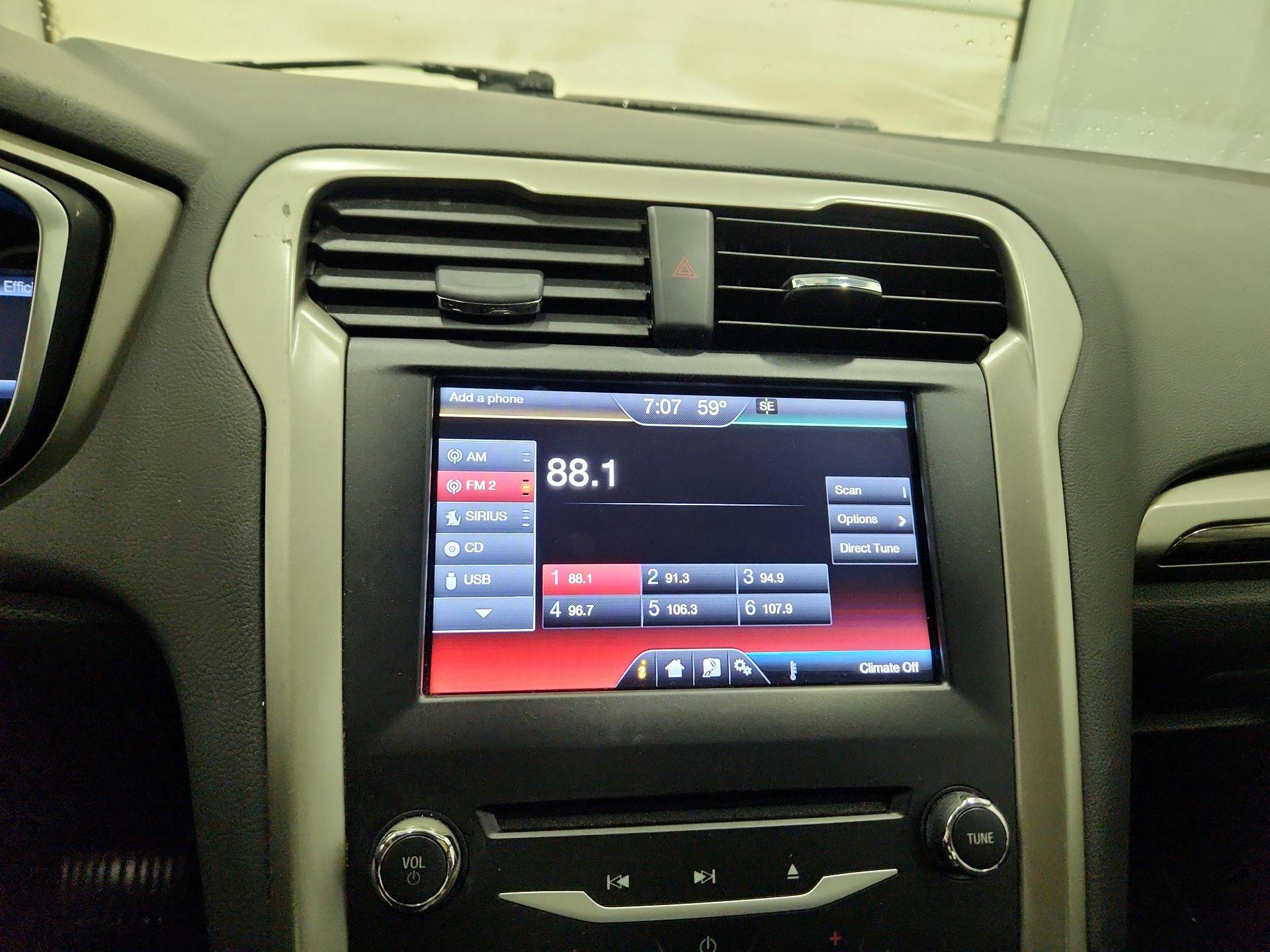 Thumbnail: 2014 Ford Fusion - 15