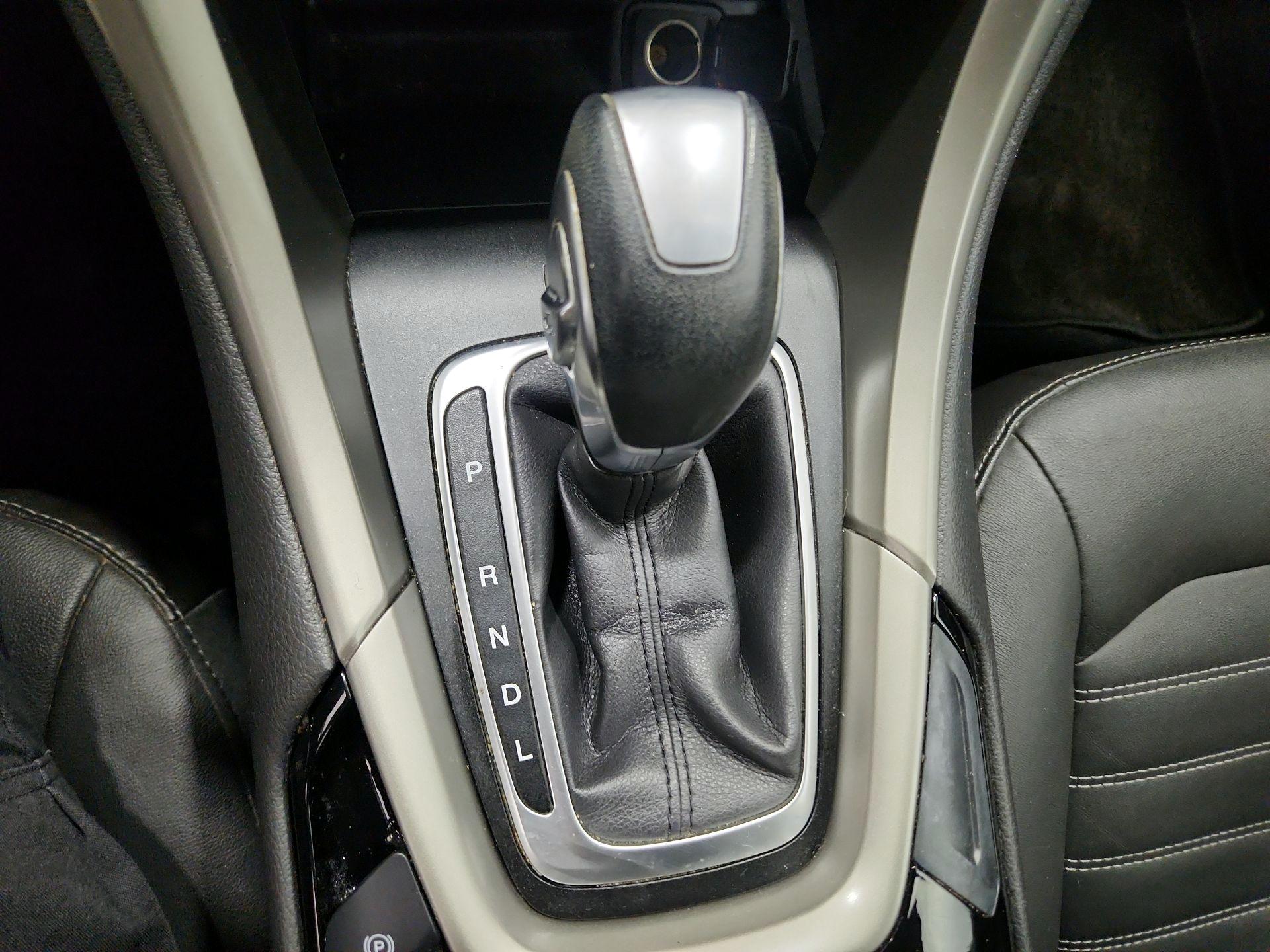 Thumbnail: 2014 Ford Fusion - 17