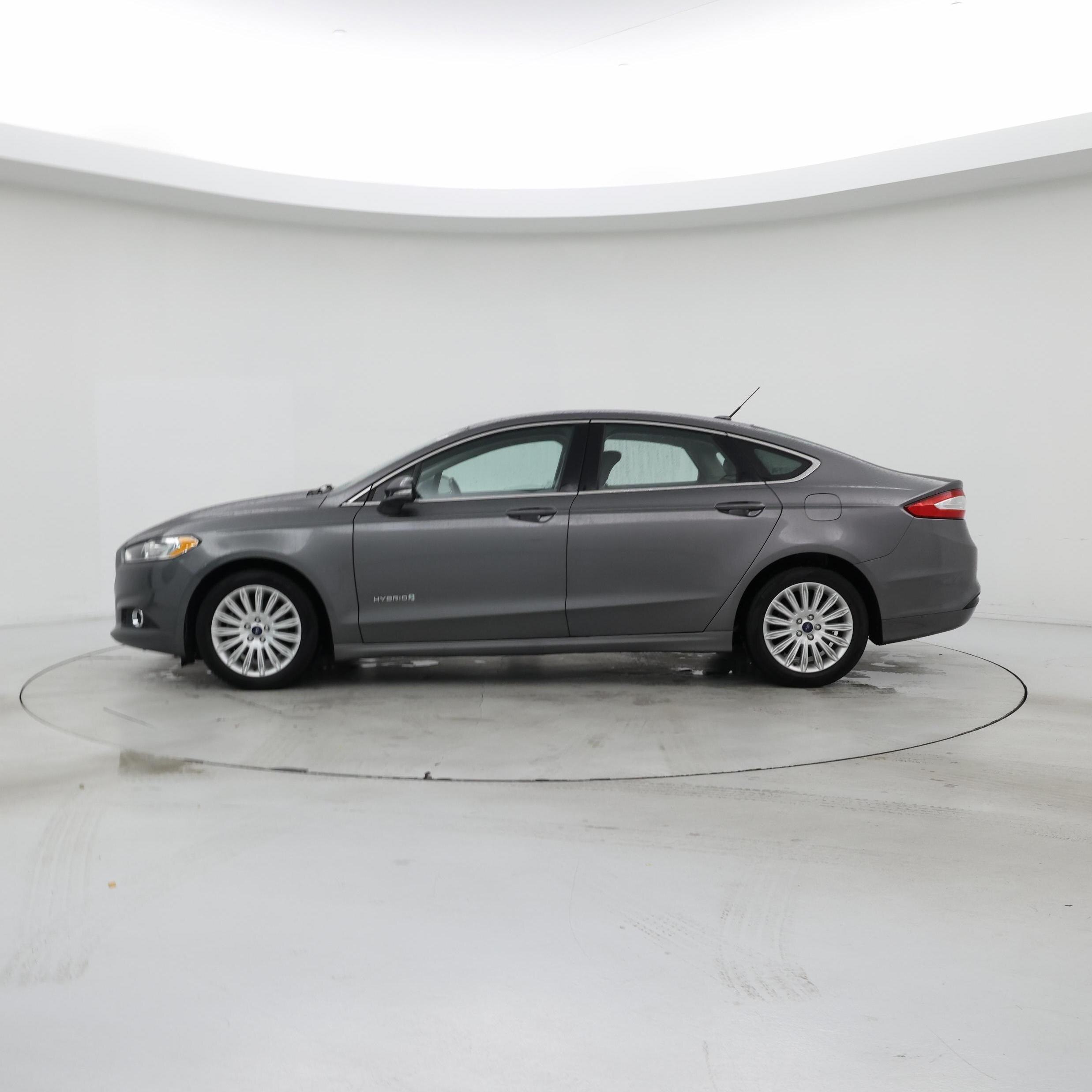 Thumbnail: 2014 Ford Fusion - 3