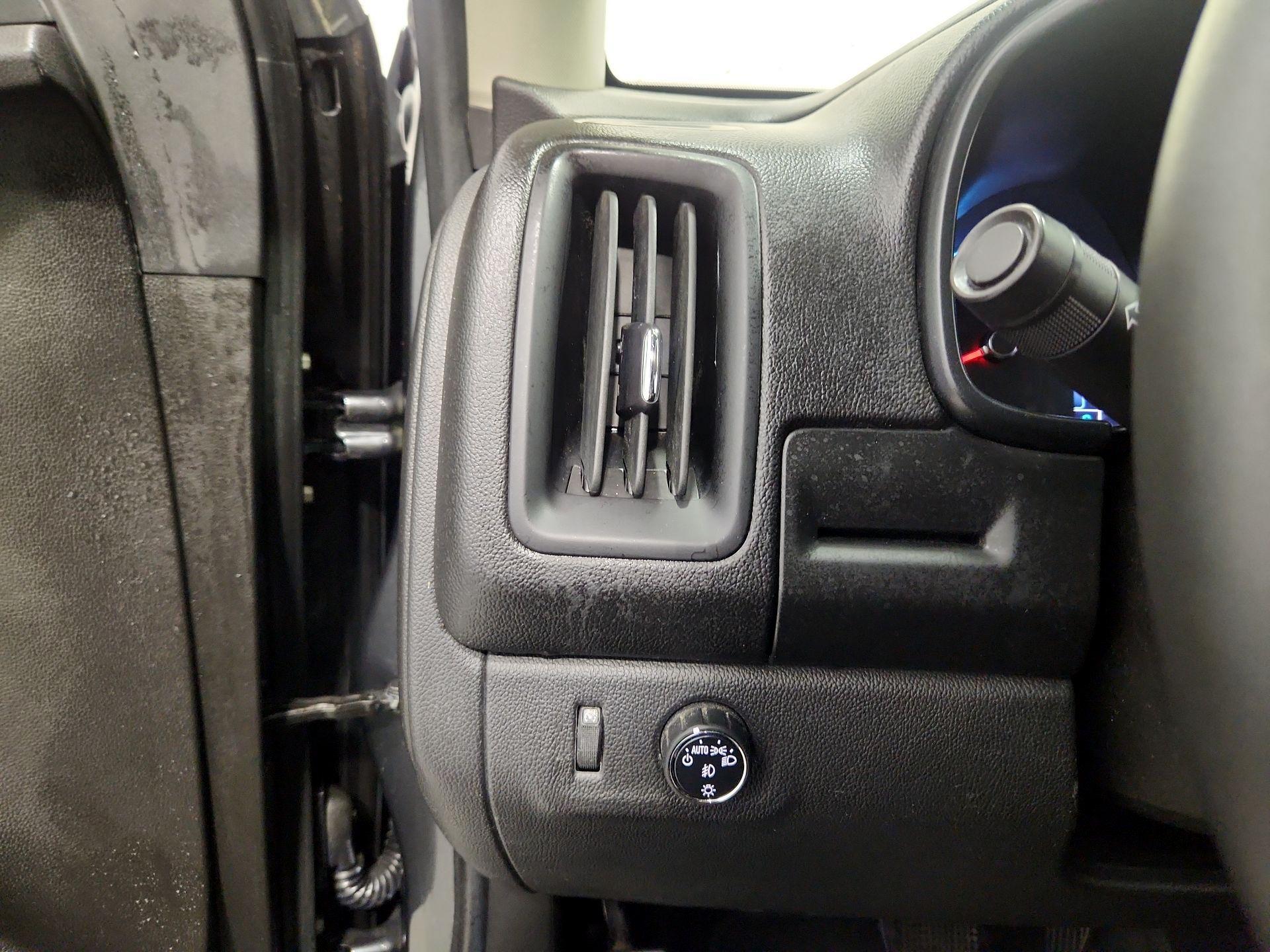 Thumbnail: 2016 Chevrolet Colorado - 13