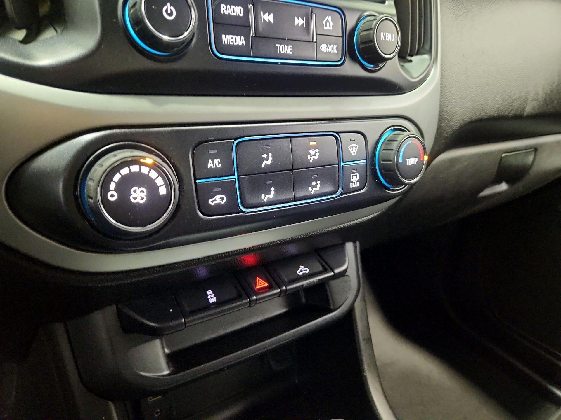 Thumbnail: 2016 Chevrolet Colorado - 17