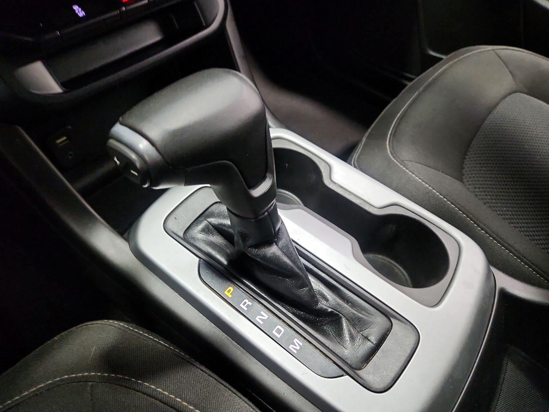 Thumbnail: 2016 Chevrolet Colorado - 18