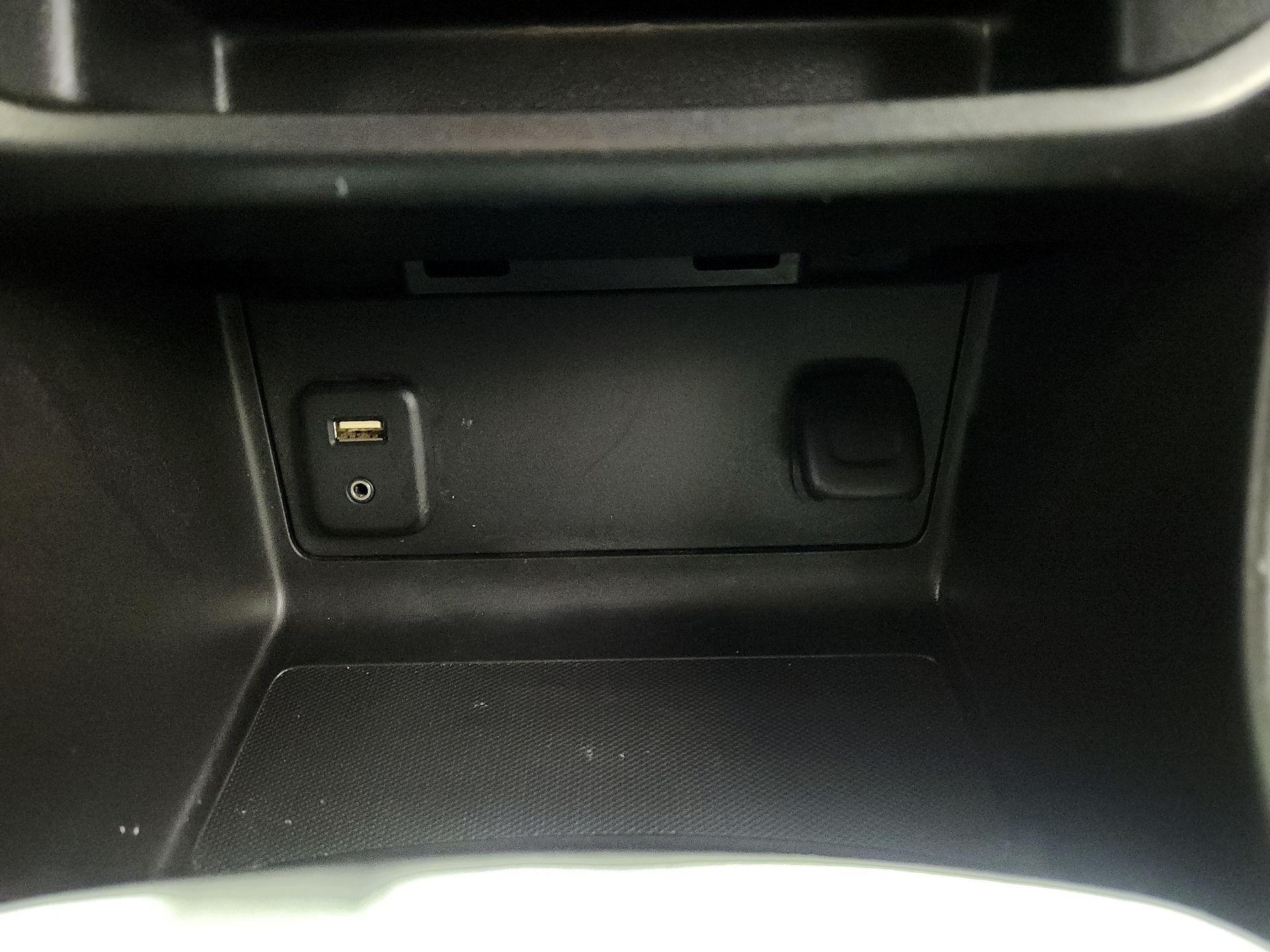 Thumbnail: 2016 Chevrolet Colorado - 19