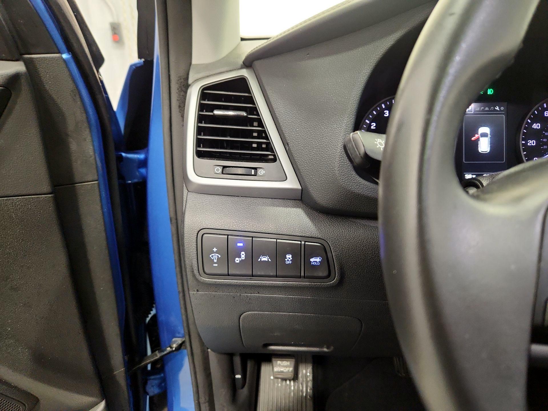 Thumbnail: 2017 Hyundai Tucson - 13