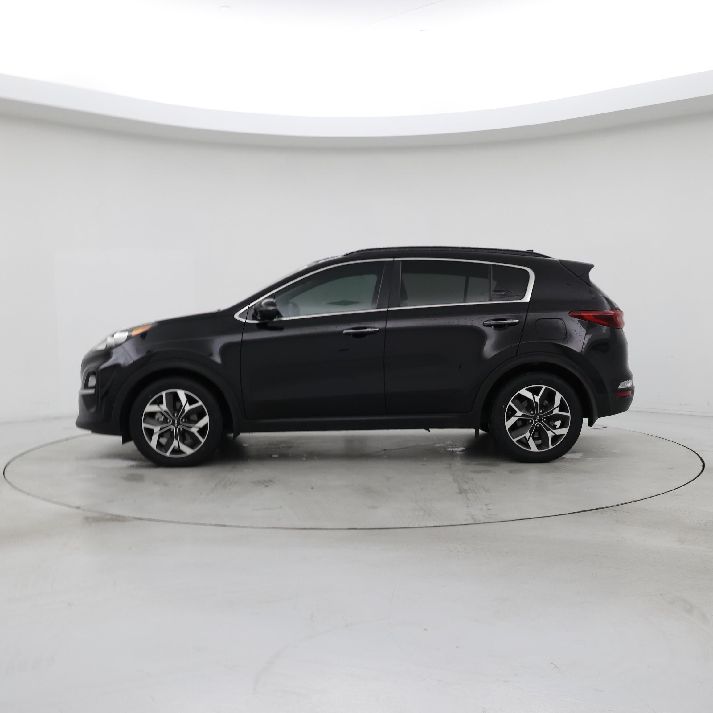 Thumbnail: 2020 Kia Sportage - 3