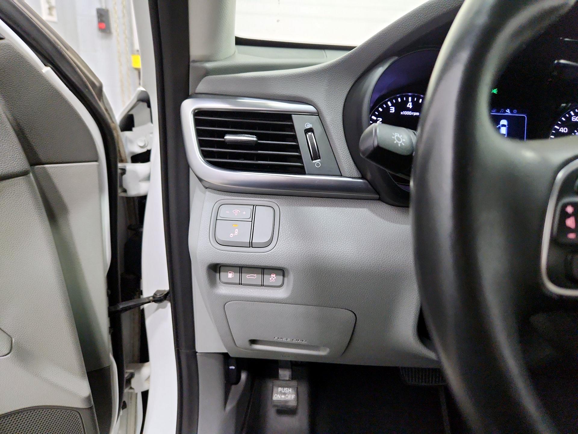 Thumbnail: 2018 Kia Optima - 13