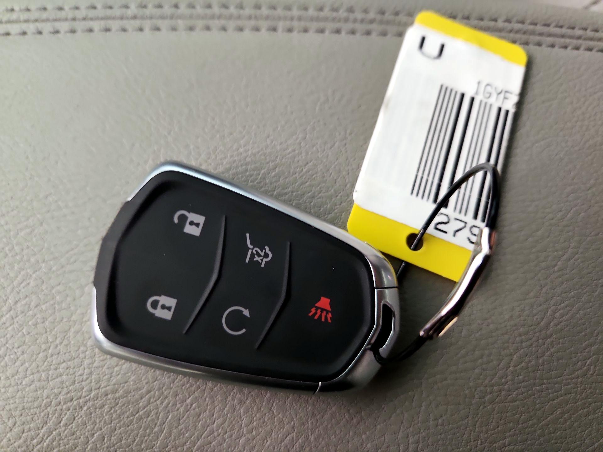 Thumbnail: 2022 Cadillac XT4 - 19