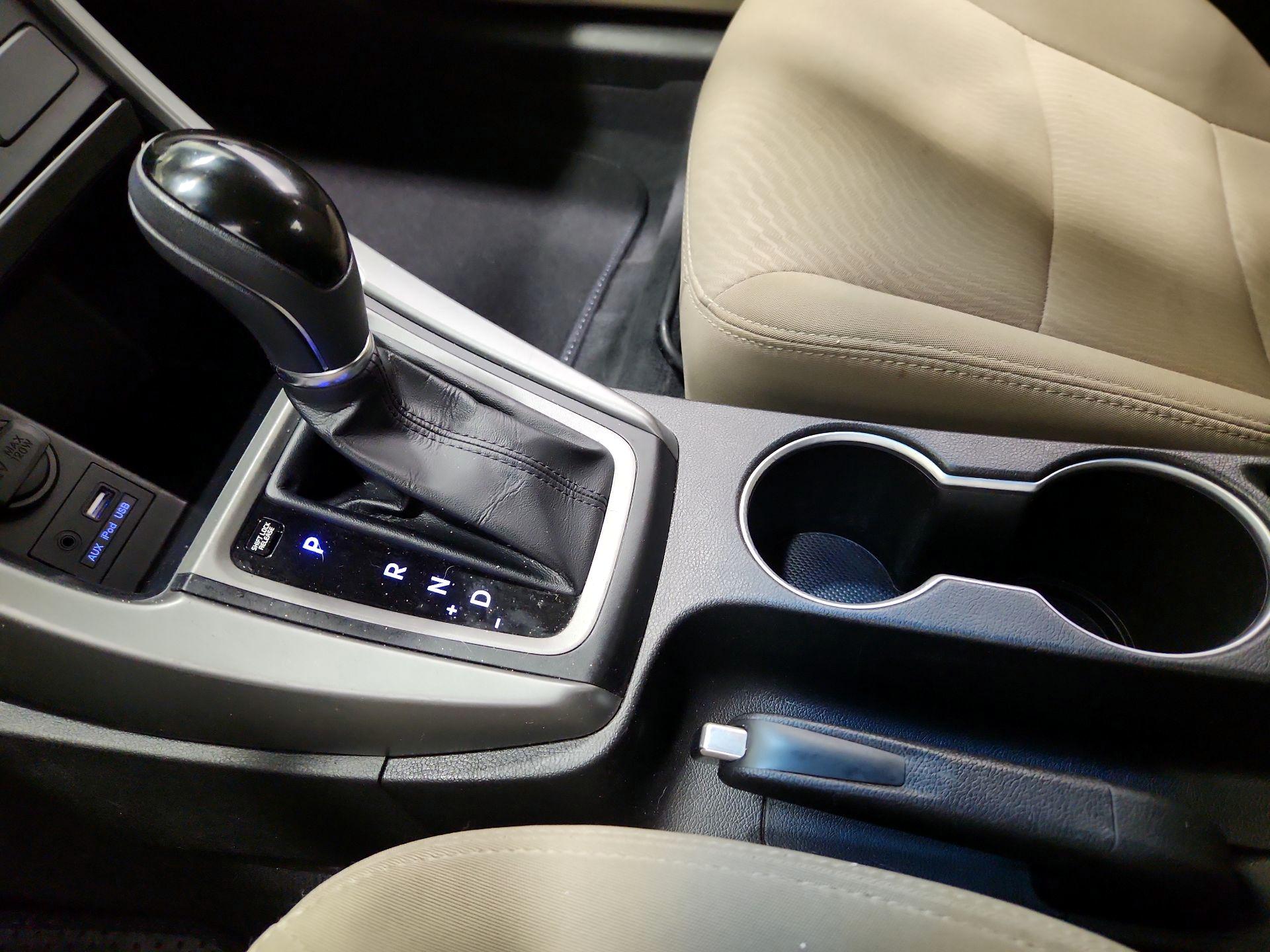 Thumbnail: 2016 Hyundai Elantra - 16