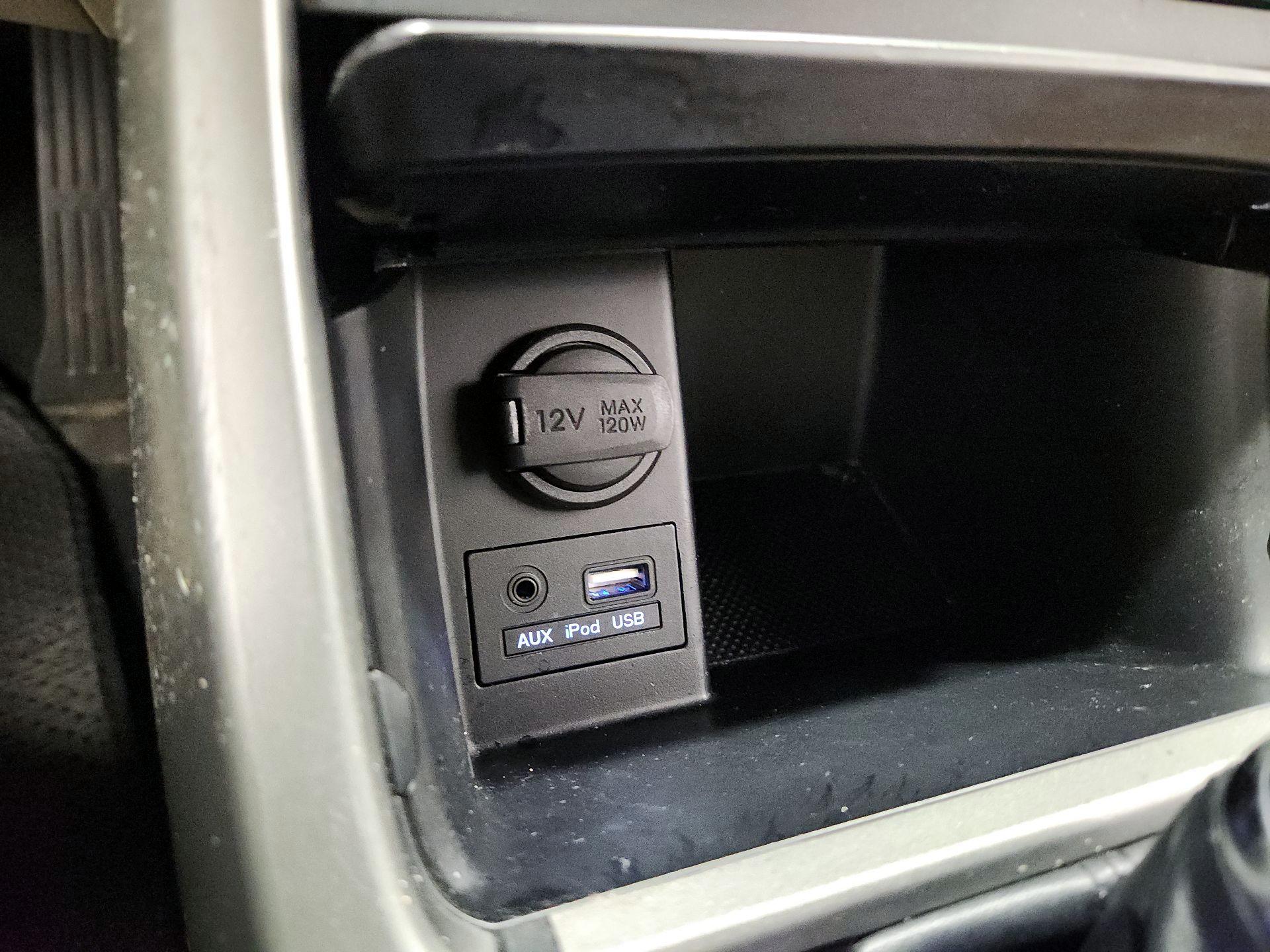 Thumbnail: 2016 Hyundai Elantra - 17