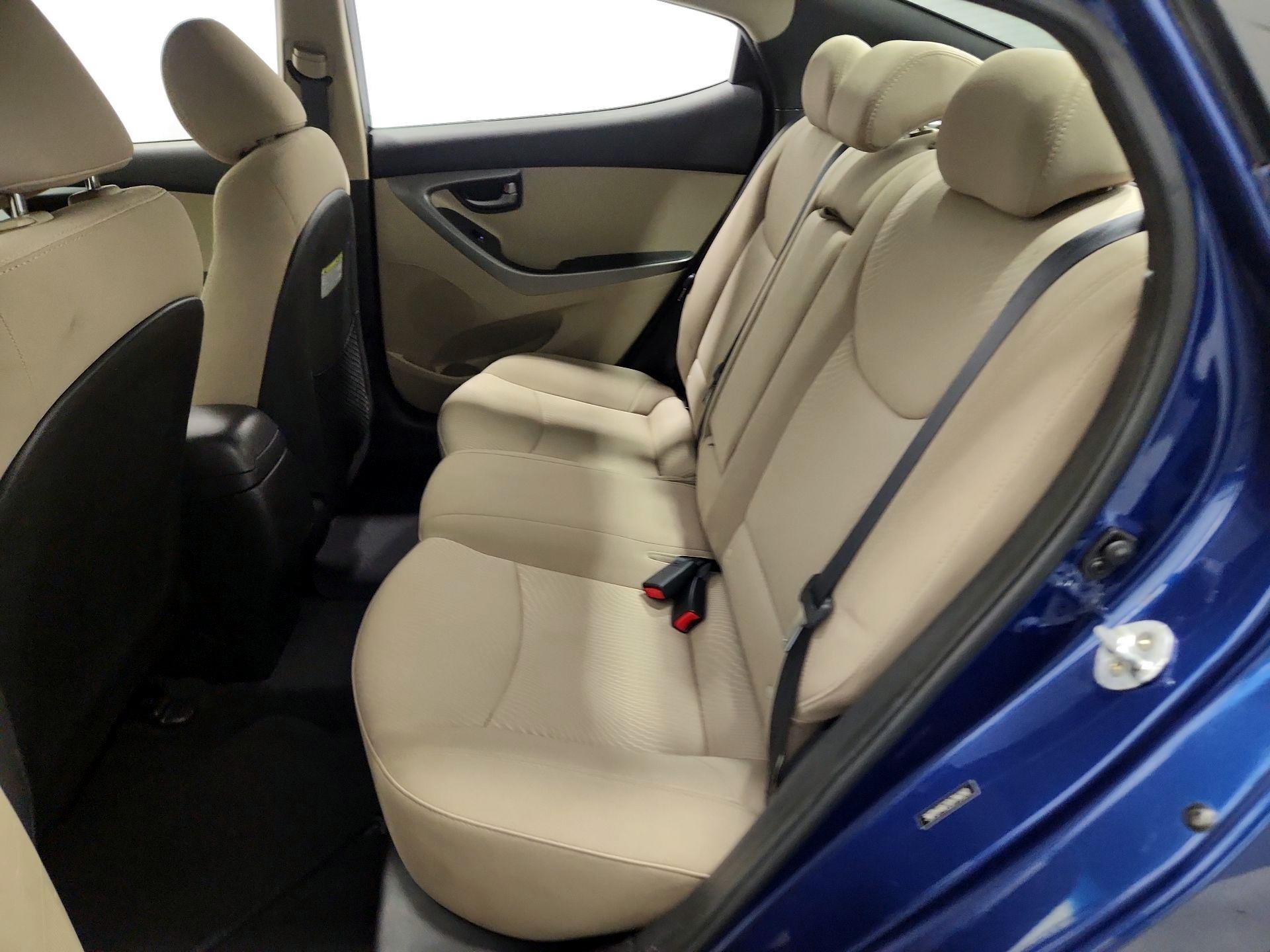 Thumbnail: 2016 Hyundai Elantra - 18