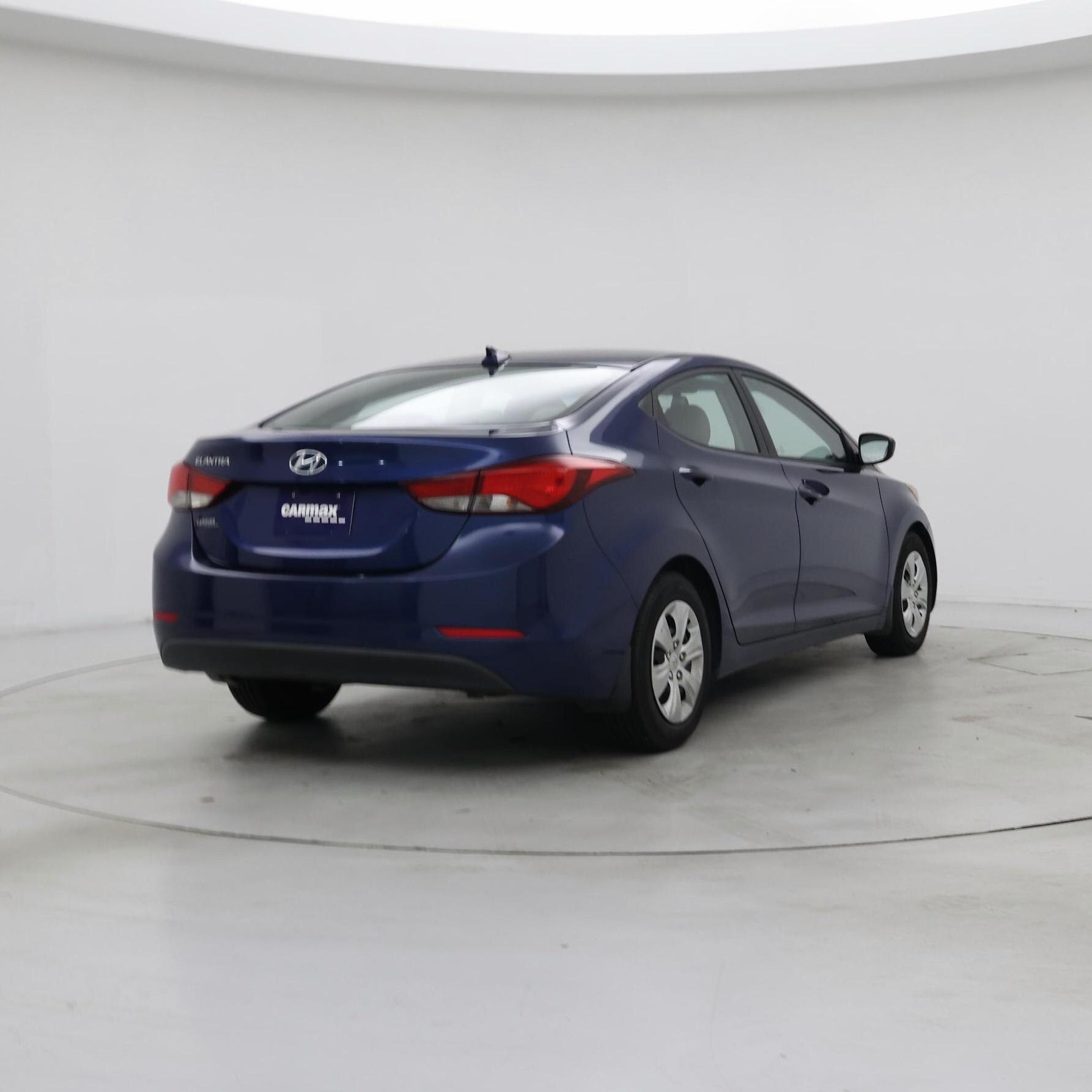 Thumbnail: 2016 Hyundai Elantra - 8