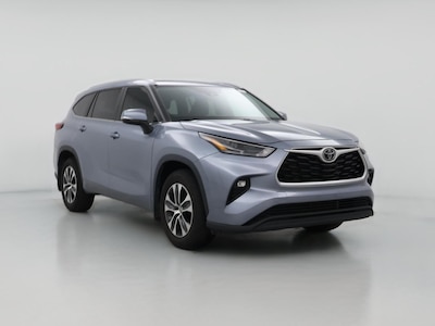 Blue 2023 Toyota Highlander XLE