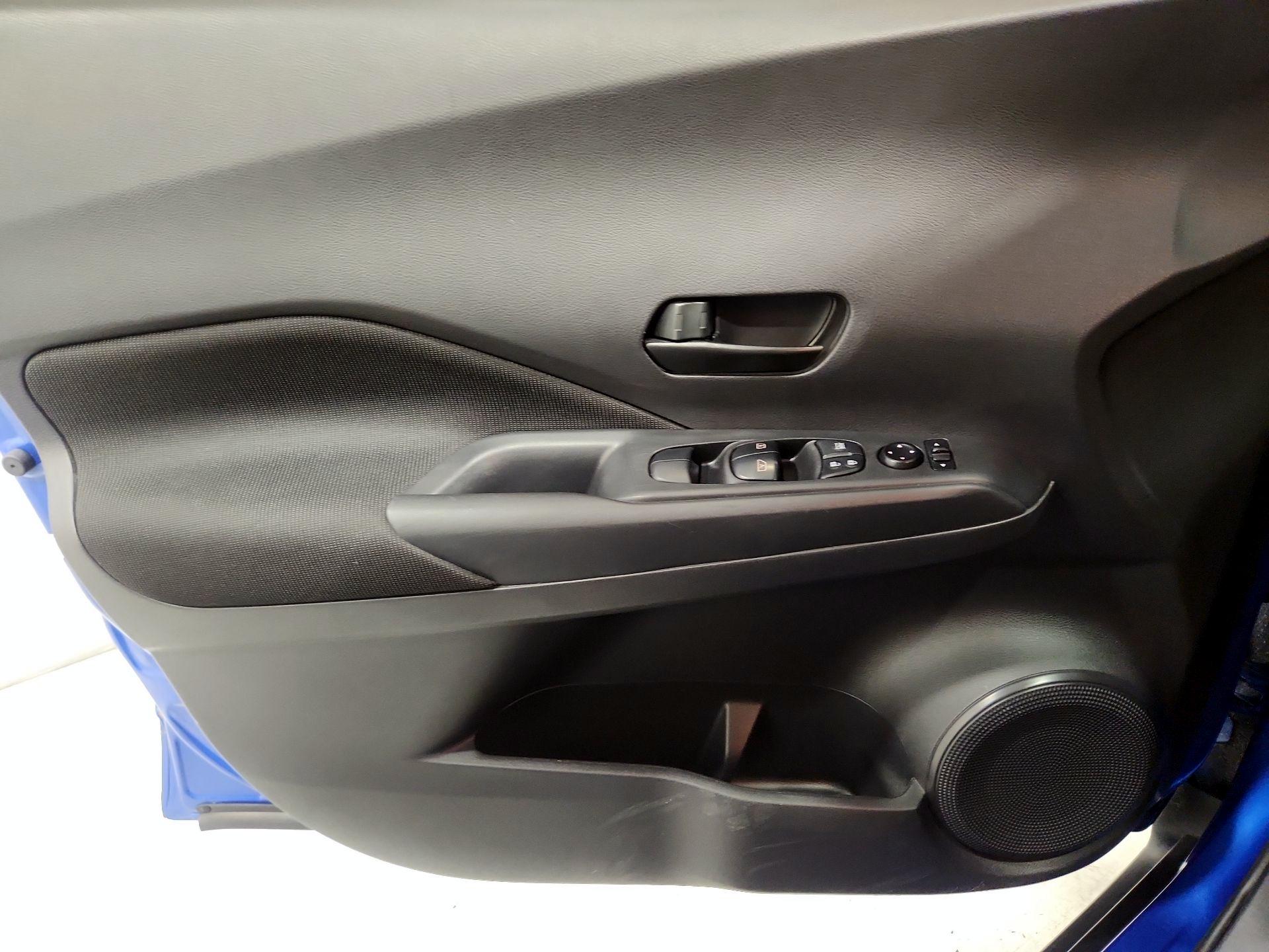 Thumbnail: 2023 Nissan Kicks - 12