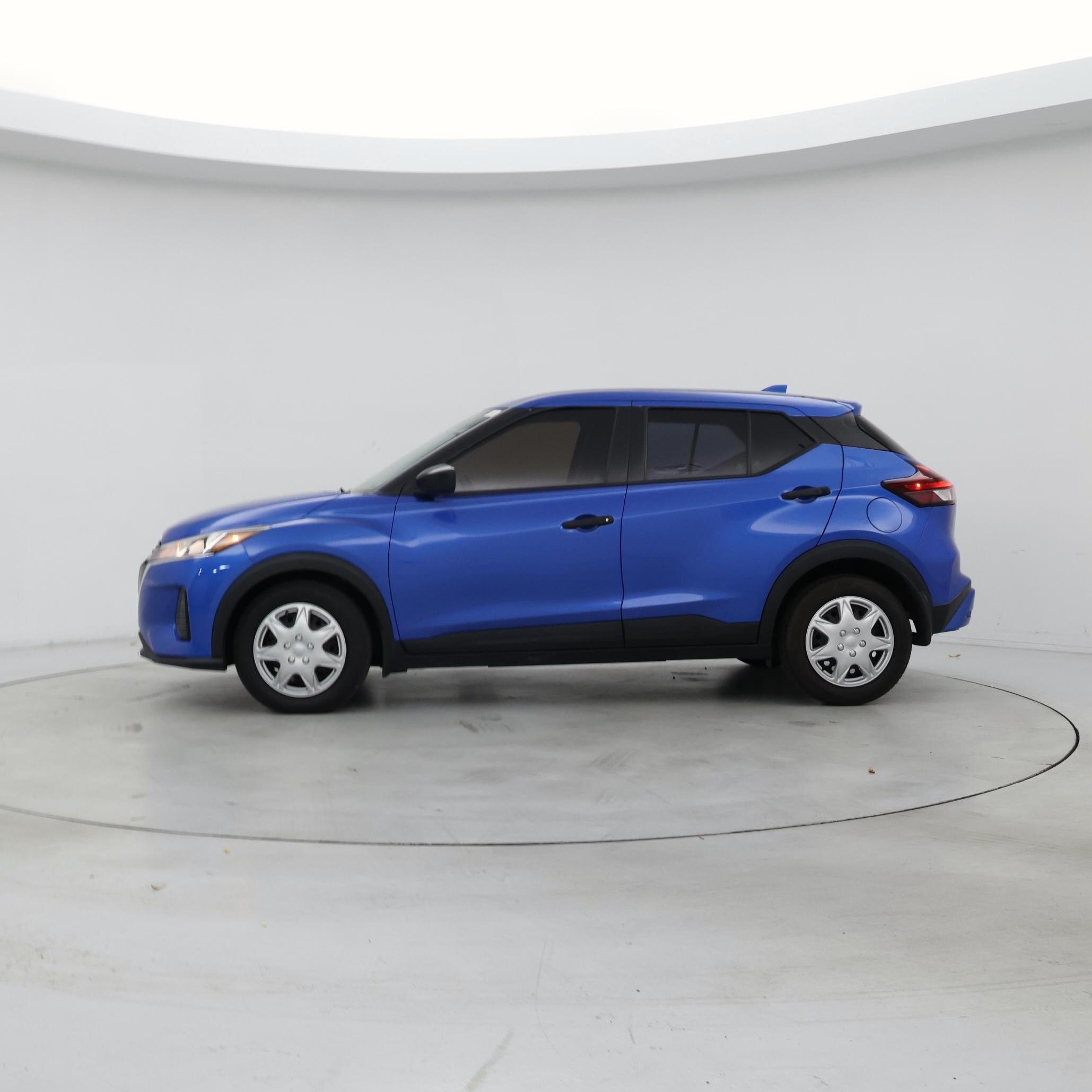 Thumbnail: 2023 Nissan Kicks - 3