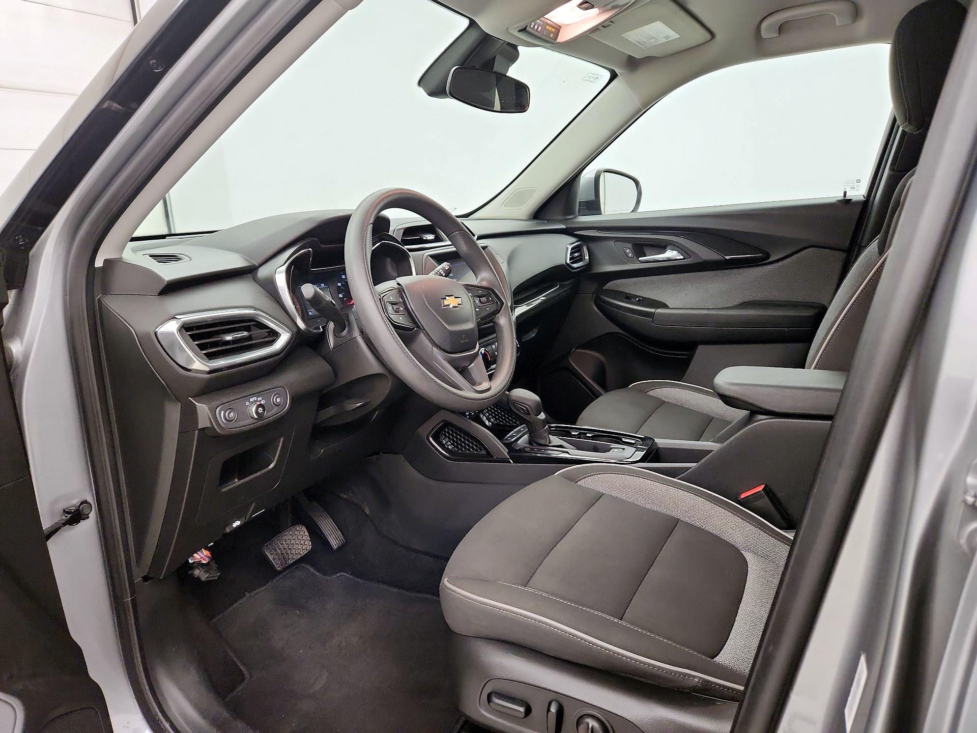 Thumbnail: 2023 Chevrolet TrailBlazer - 11