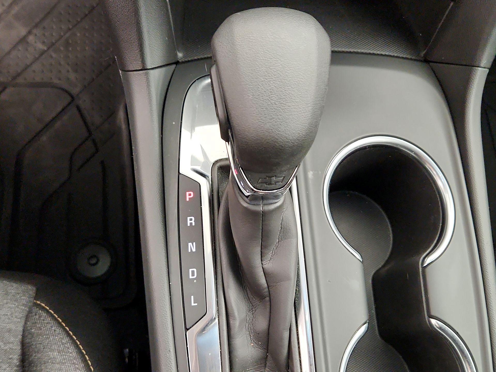 Thumbnail: 2022 Chevrolet Equinox - 17