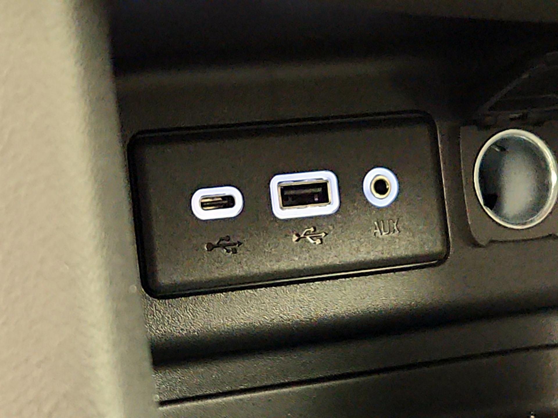 Thumbnail: 2022 Chevrolet Equinox - 18