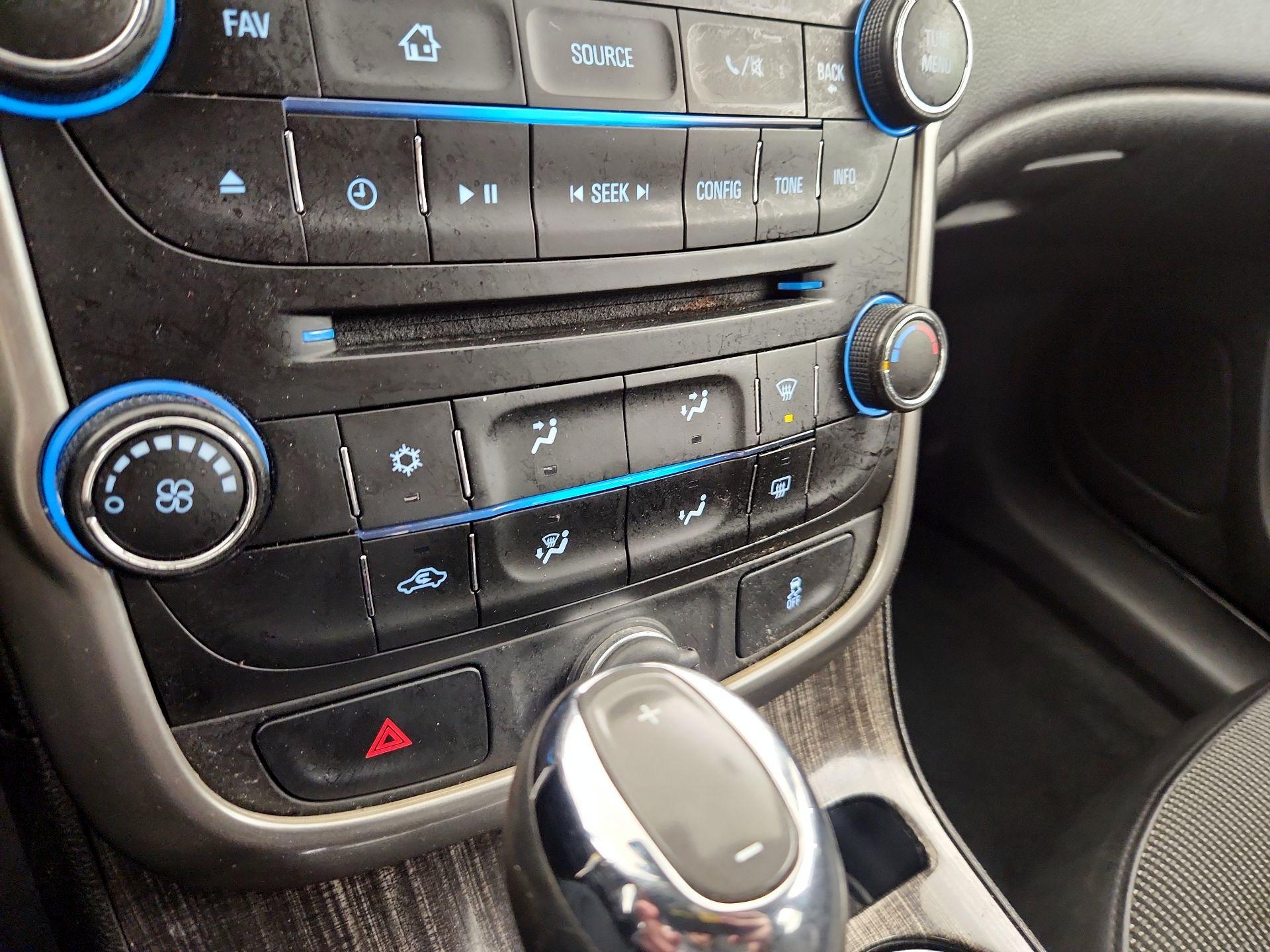 Thumbnail: 2016 Chevrolet Malibu - 13