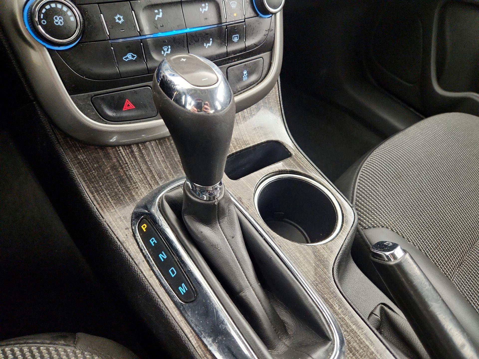 Thumbnail: 2016 Chevrolet Malibu - 14