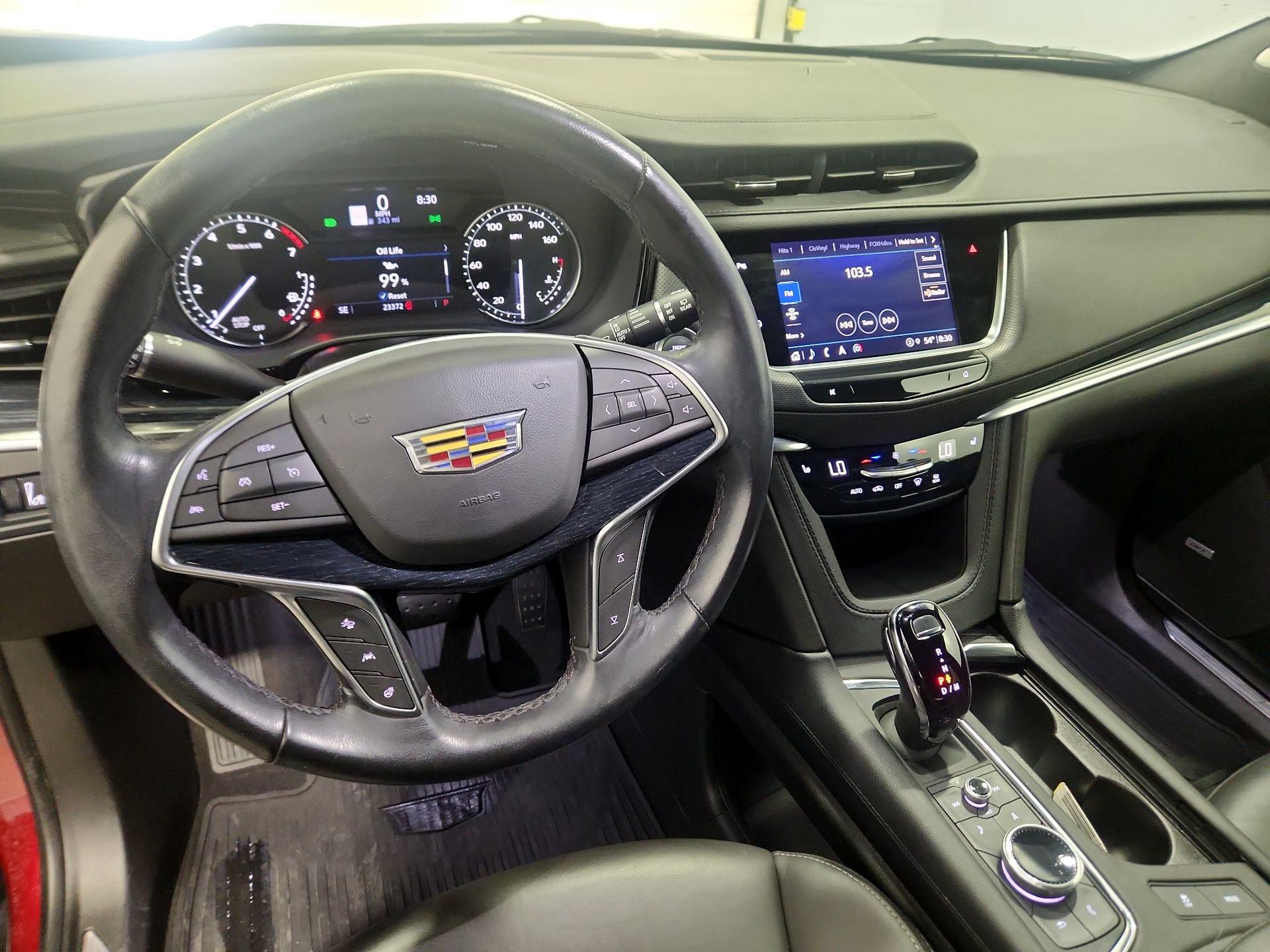 Thumbnail: 2024 Cadillac XT5 - 9