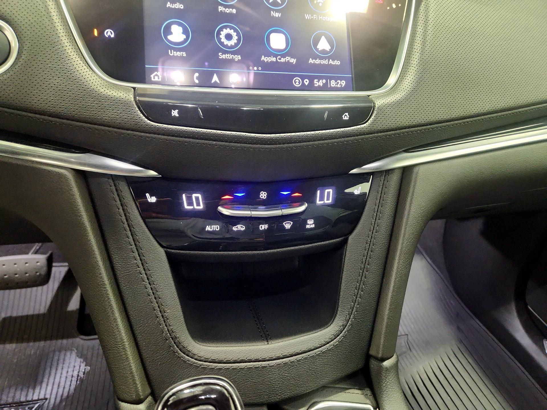 Thumbnail: 2024 Cadillac XT5 - 16