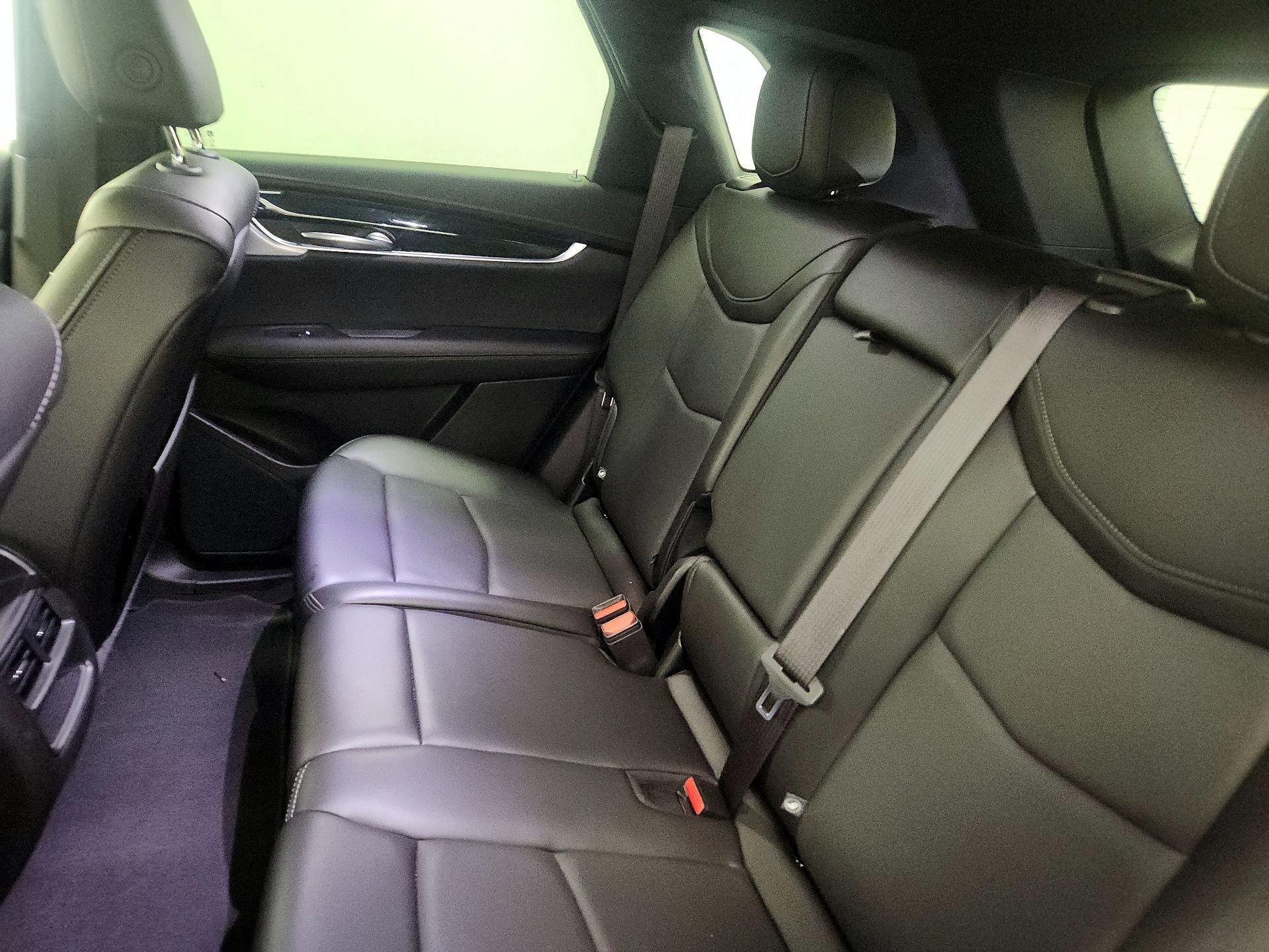 Thumbnail: 2024 Cadillac XT5 - 18