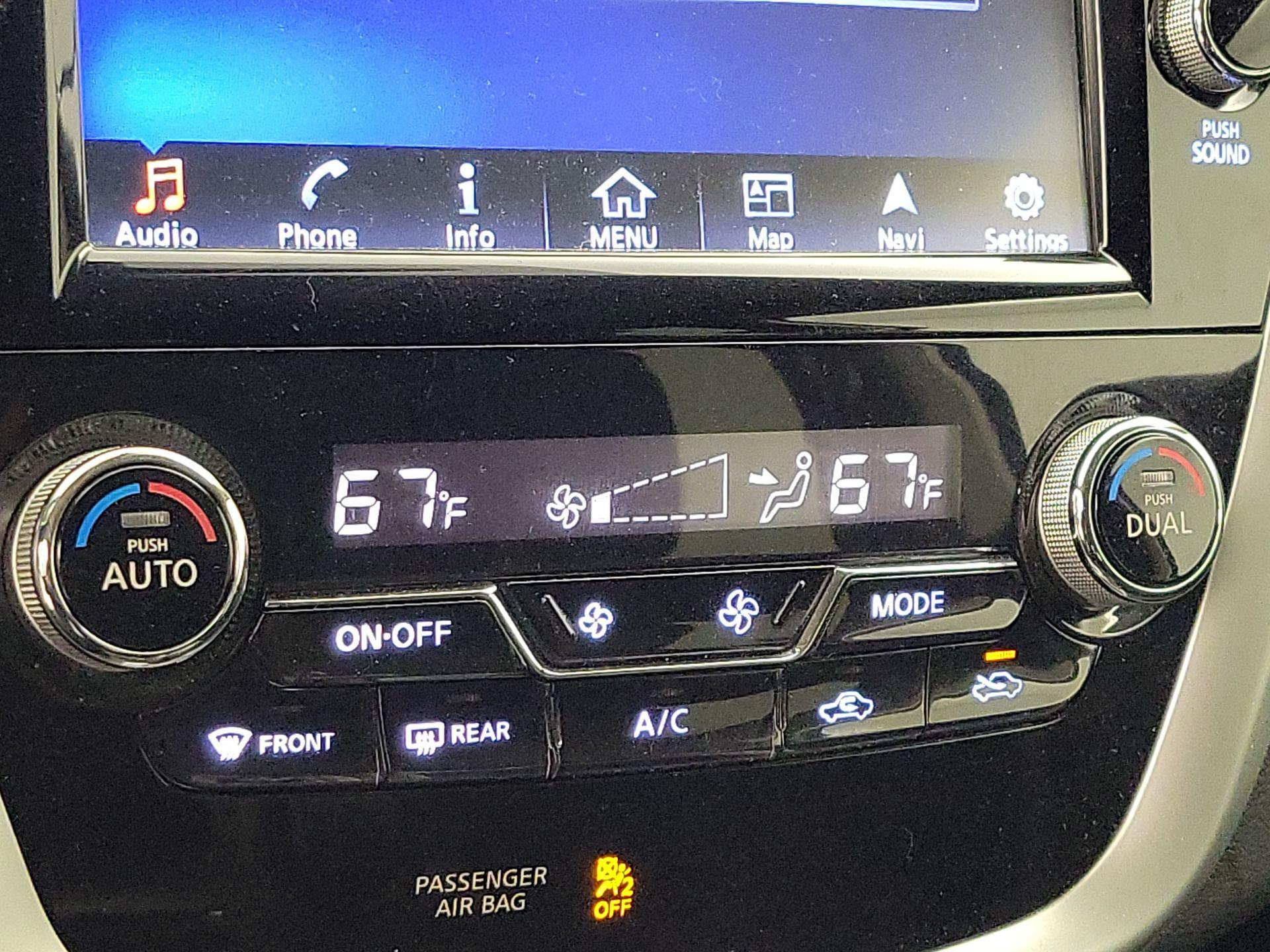 Thumbnail: 2018 Nissan Murano - 17