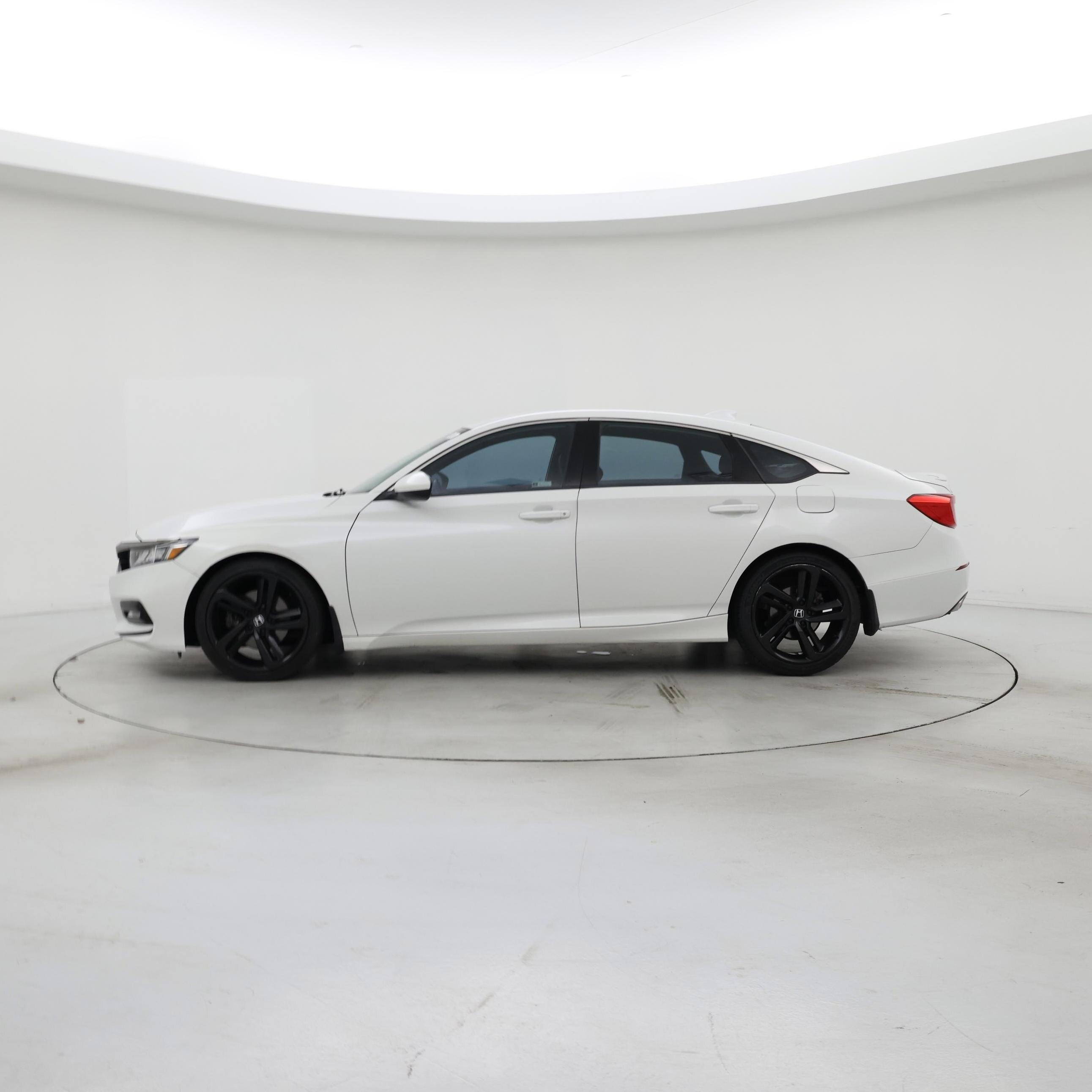 Thumbnail: 2018 Honda Accord - 3