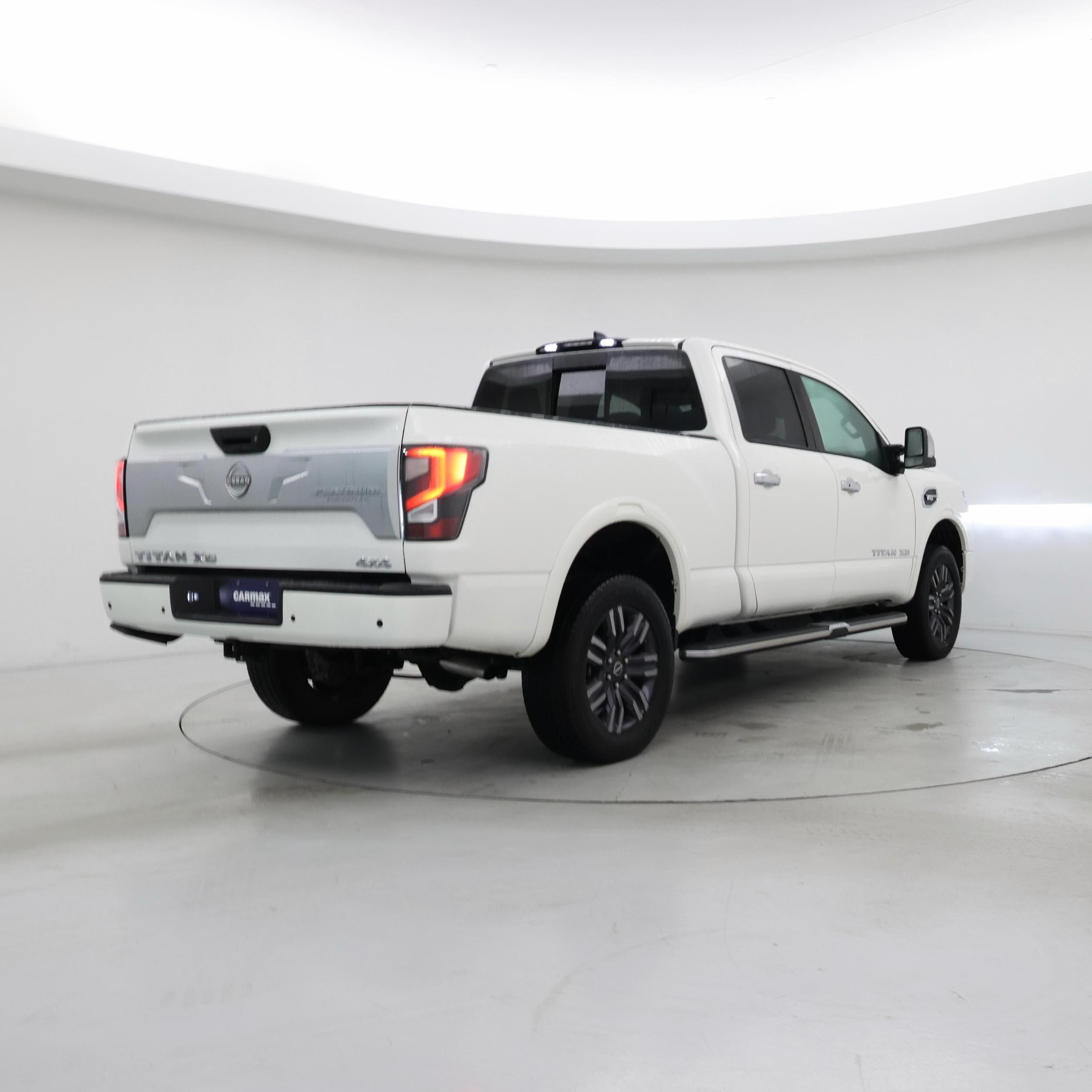 Thumbnail: 2023 Nissan Titan - 8