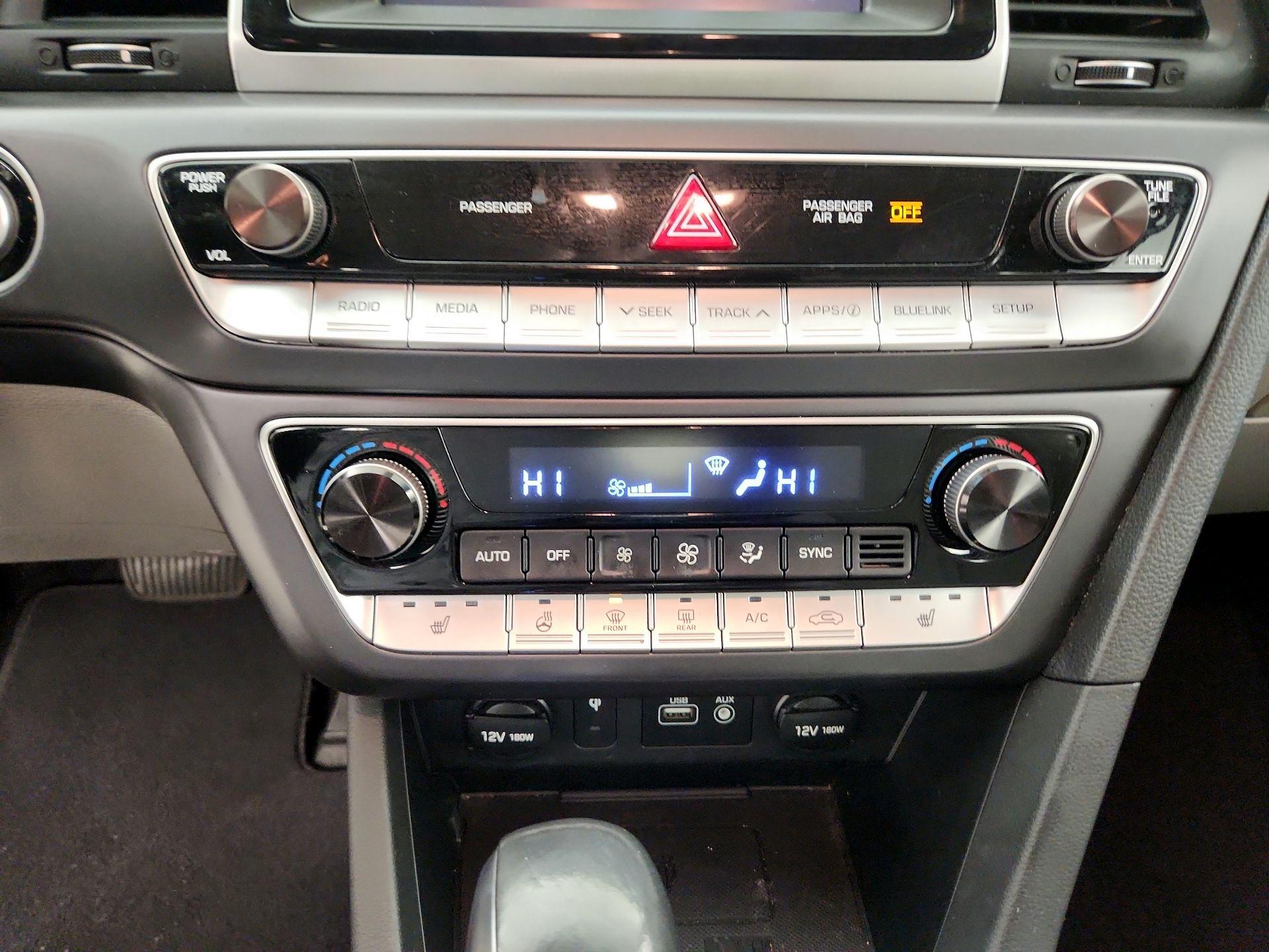 Thumbnail: 2019 Hyundai Sonata - 16