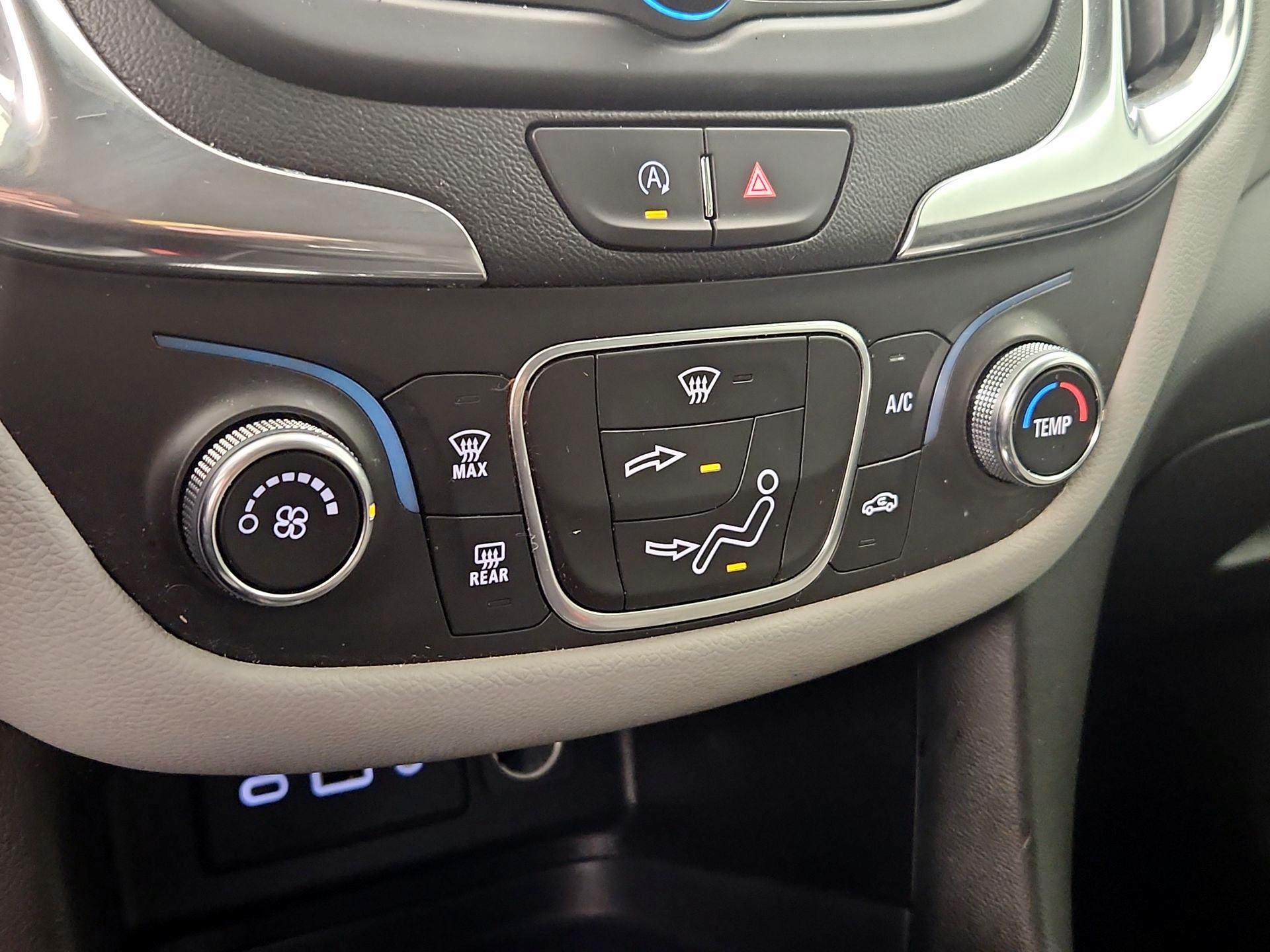 Thumbnail: 2022 Chevrolet Equinox - 16