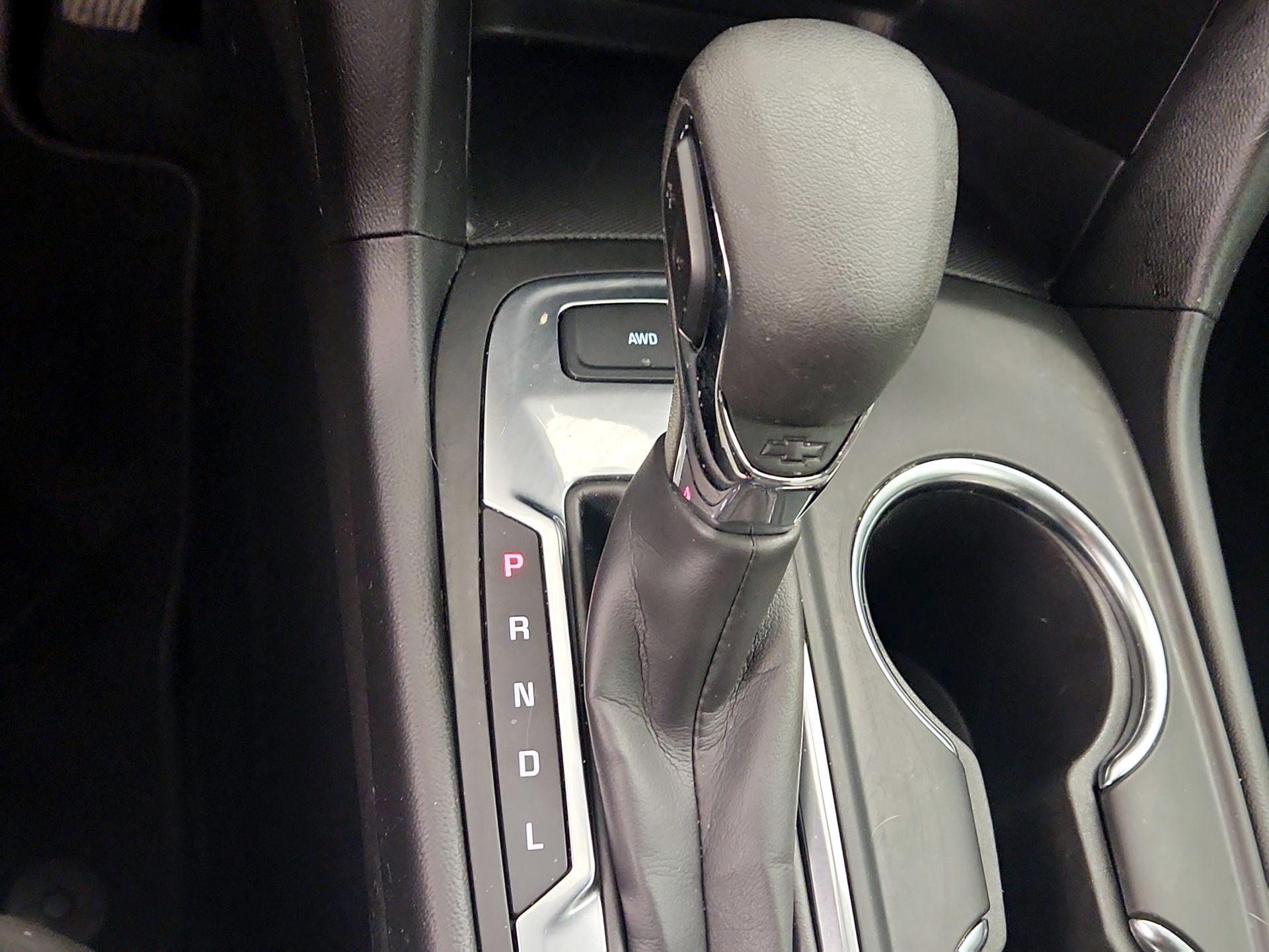 Thumbnail: 2022 Chevrolet Equinox - 17