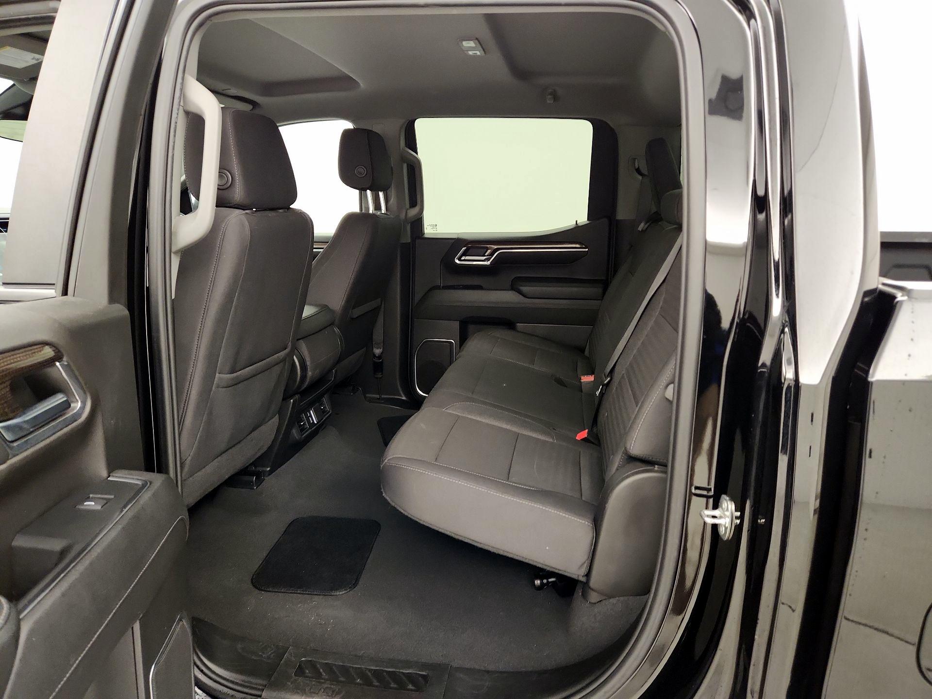 Thumbnail: 2024 Chevrolet Silverado 1500 - 18