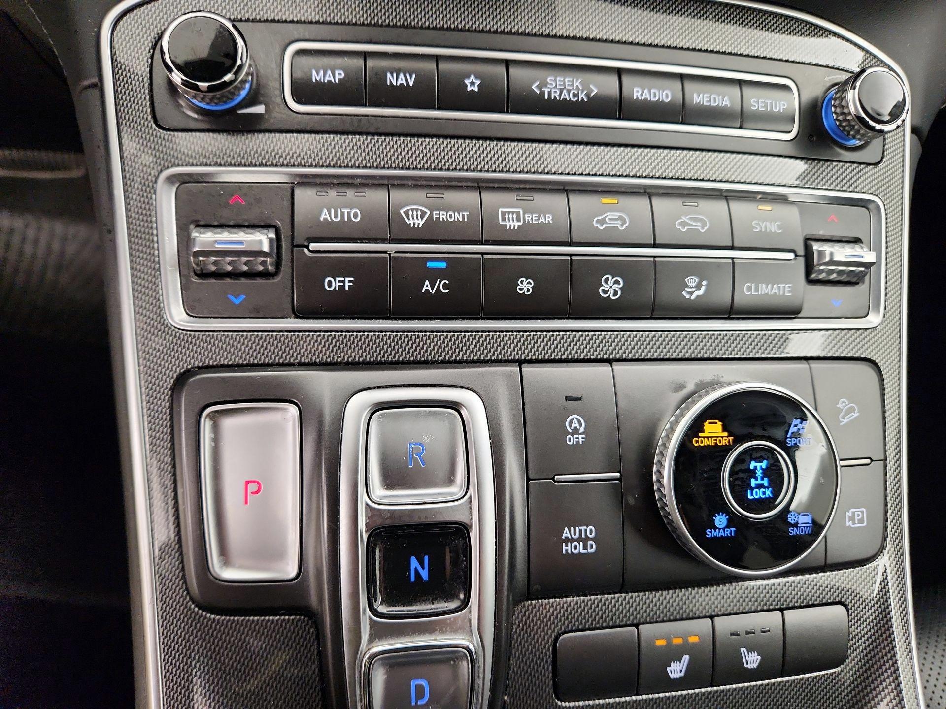 Thumbnail: 2023 Hyundai Santa Fe - 17